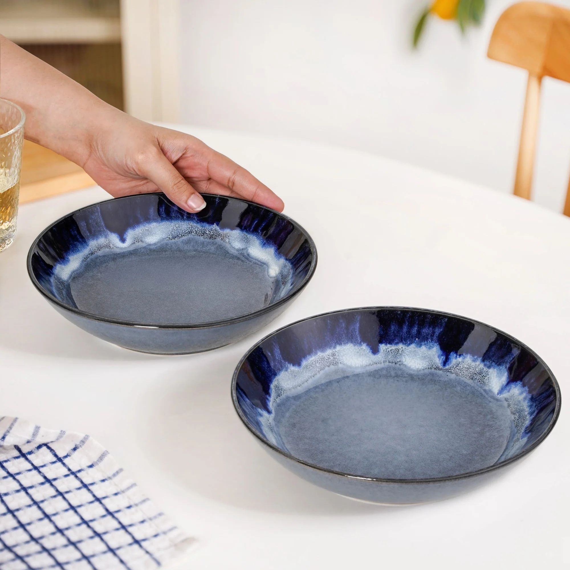 Abstract Ombre Blue Ceramic Salad Bowl Set Of 2 650ml - Image 2