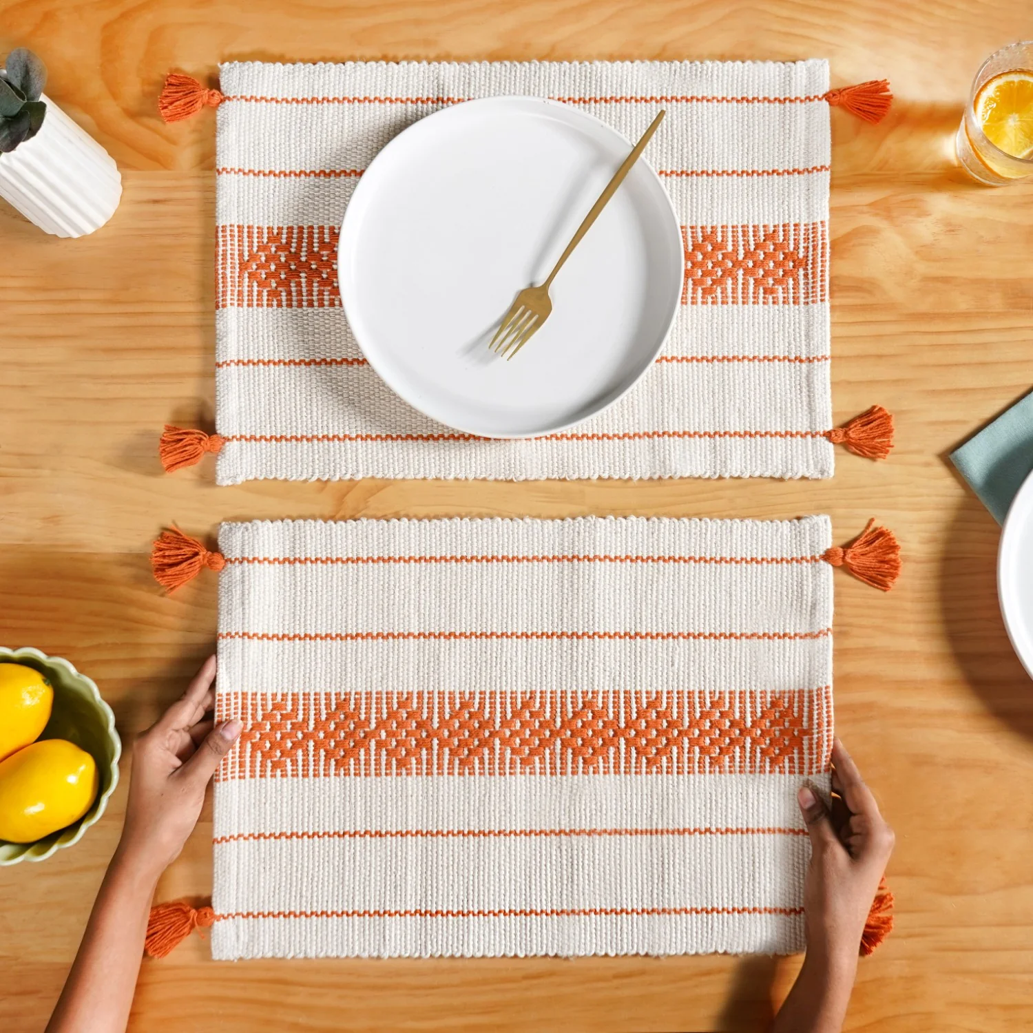Amber Weave Dining Placemat With Tassels Set Of 6 - Image 3