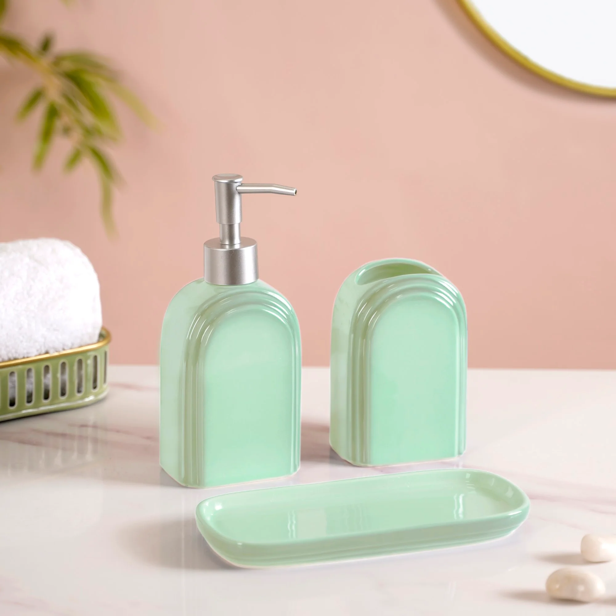 Art Deco Bathroom Set Of 3 With Tray Jade Green - Image 3
