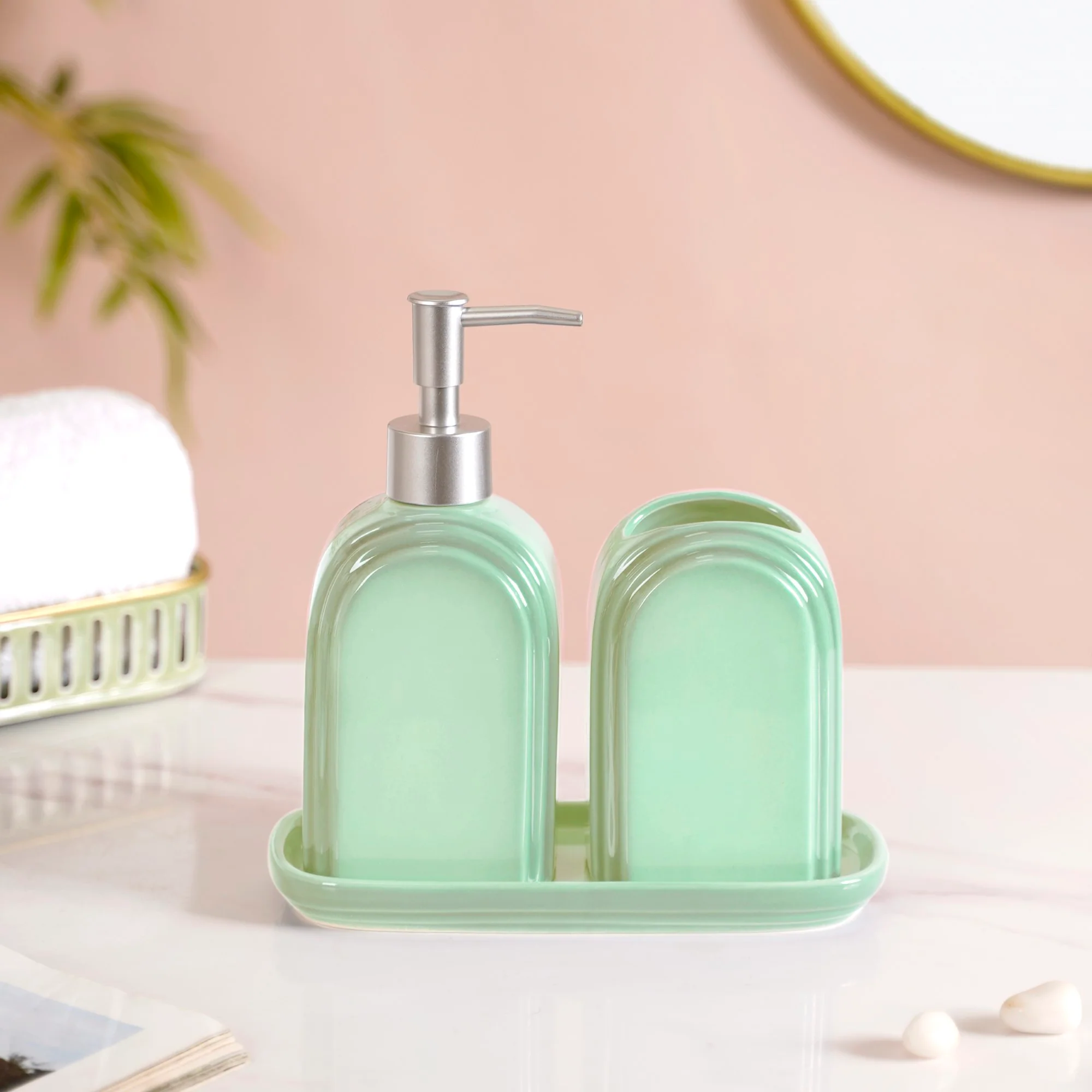 Art Deco Bathroom Set Of 3 With Tray Jade Green - Image 4