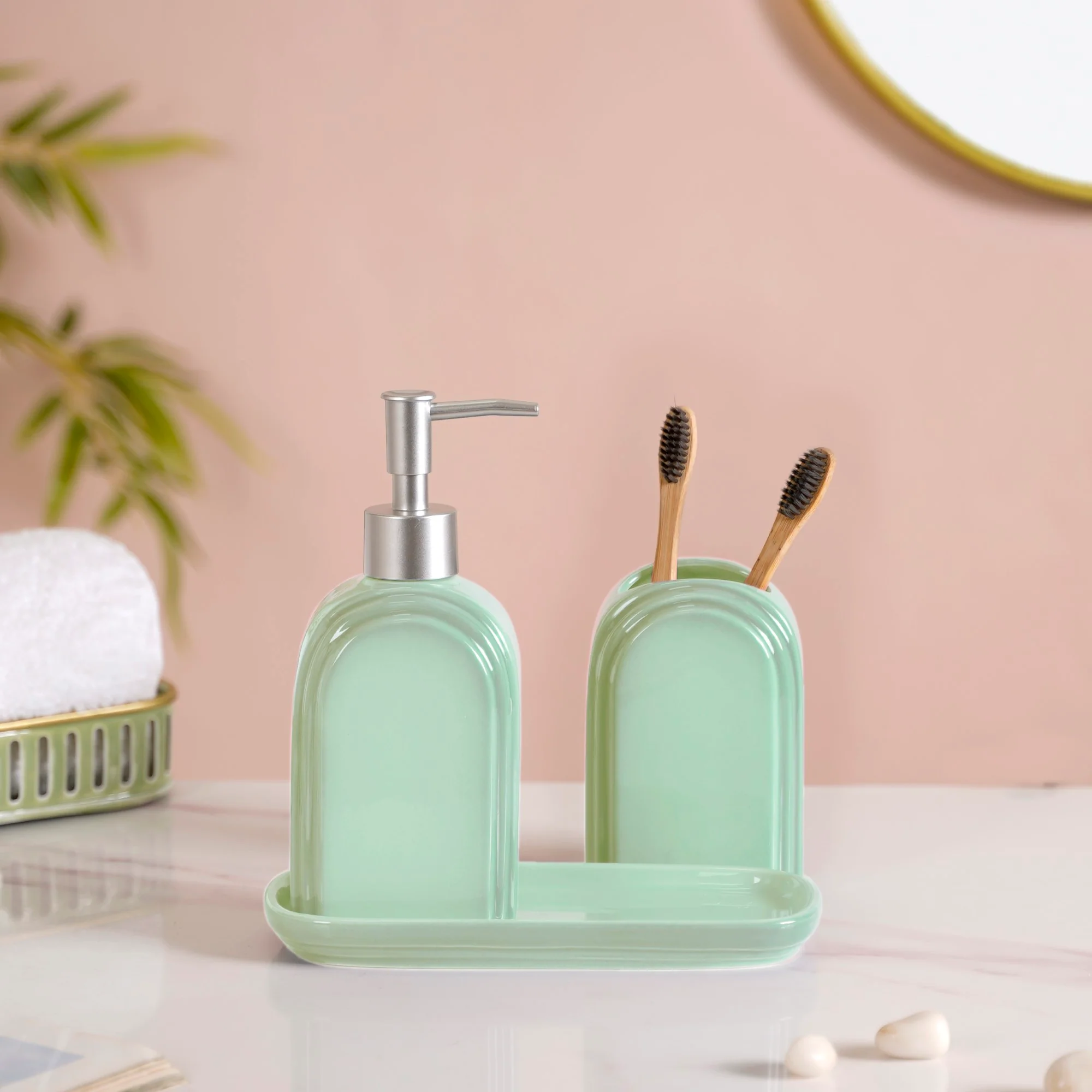 Art Deco Bathroom Set Of 3 With Tray Jade Green - Image 5