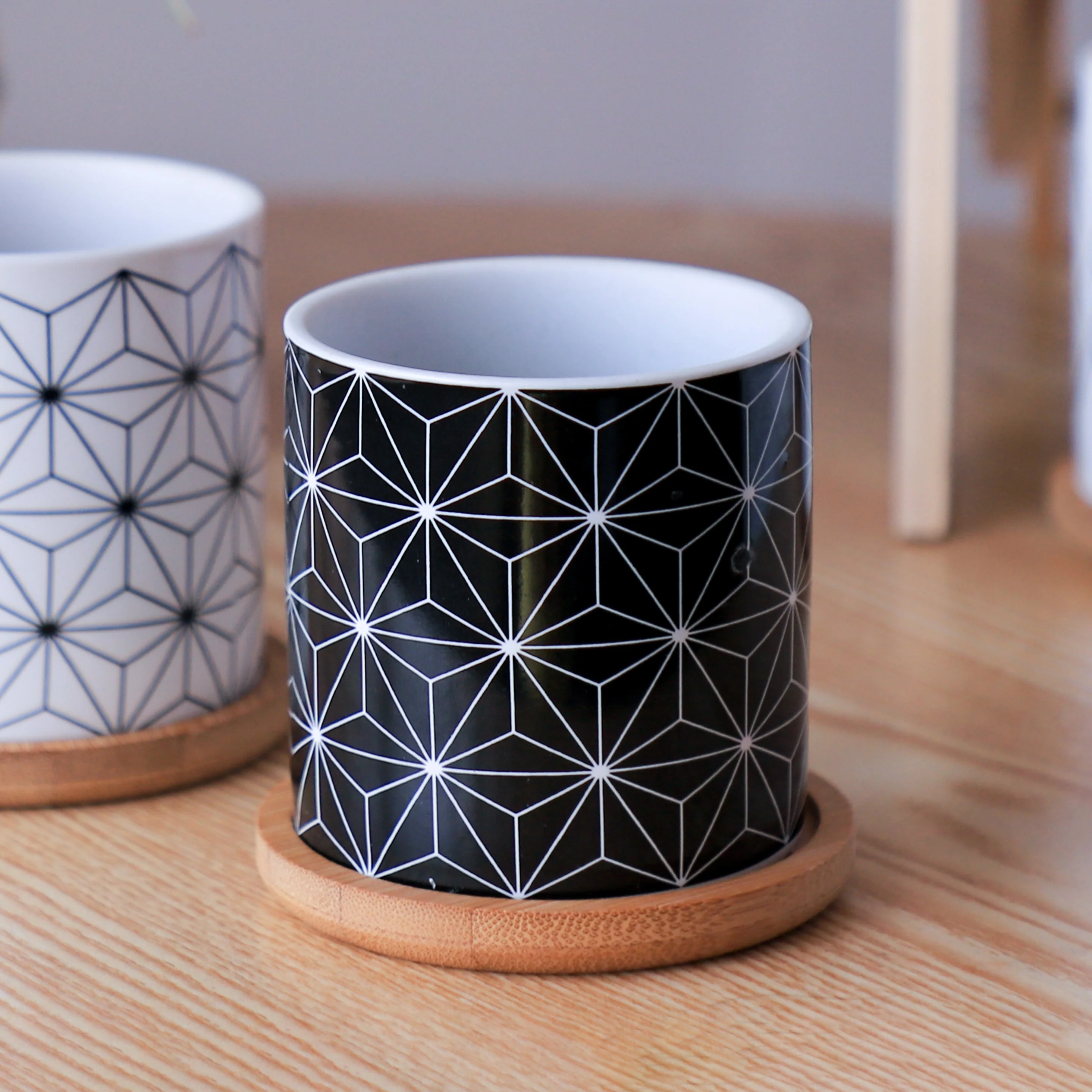 Black And White Planter - Image 21