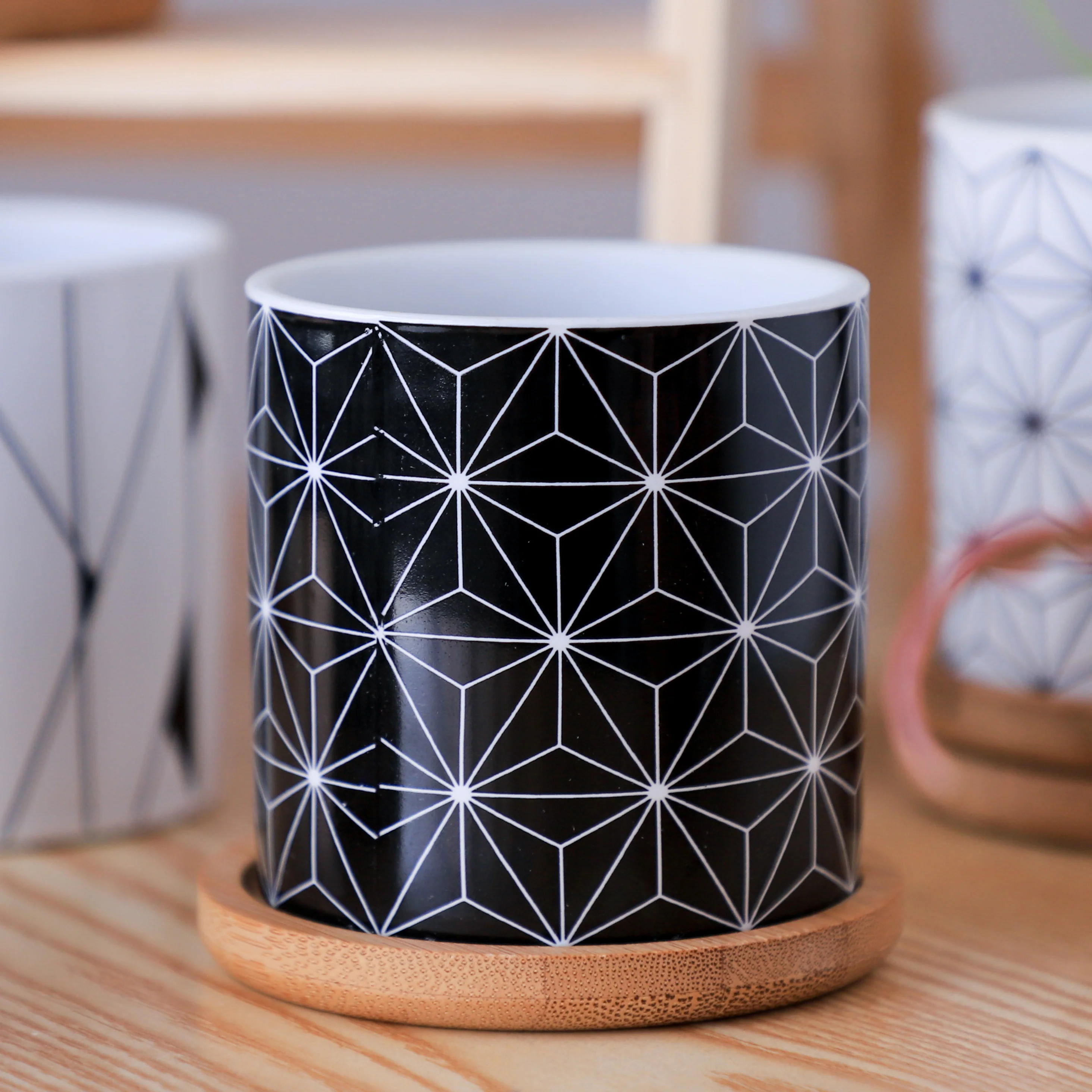 Black And White Planter - Image 24