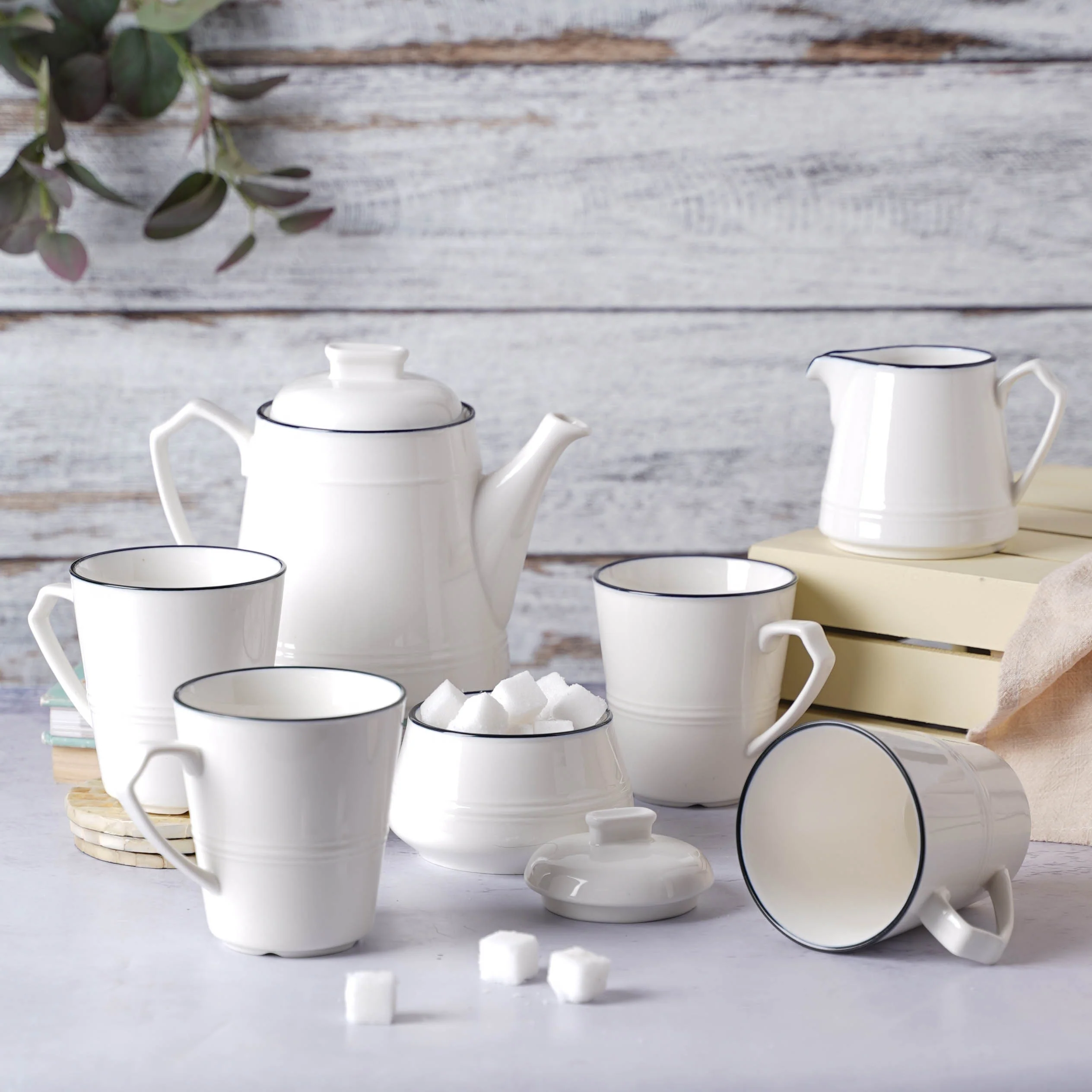 Black and White Tea Set - Image 3