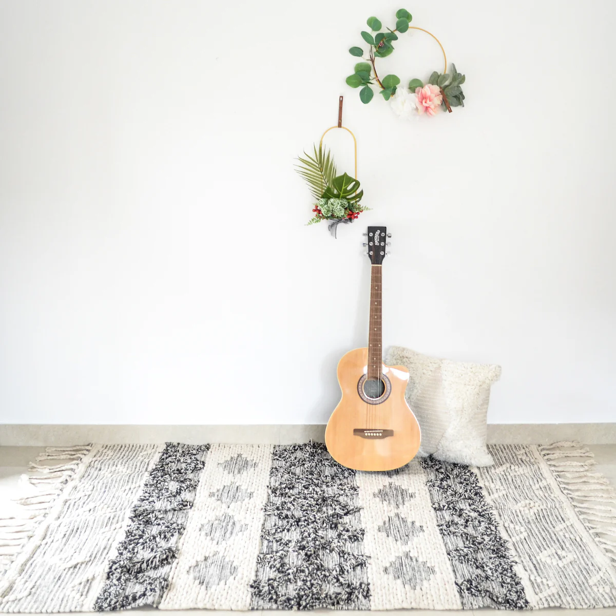 BOHO Arna Hand Woven Rug - White & Dark Grey - Image 3