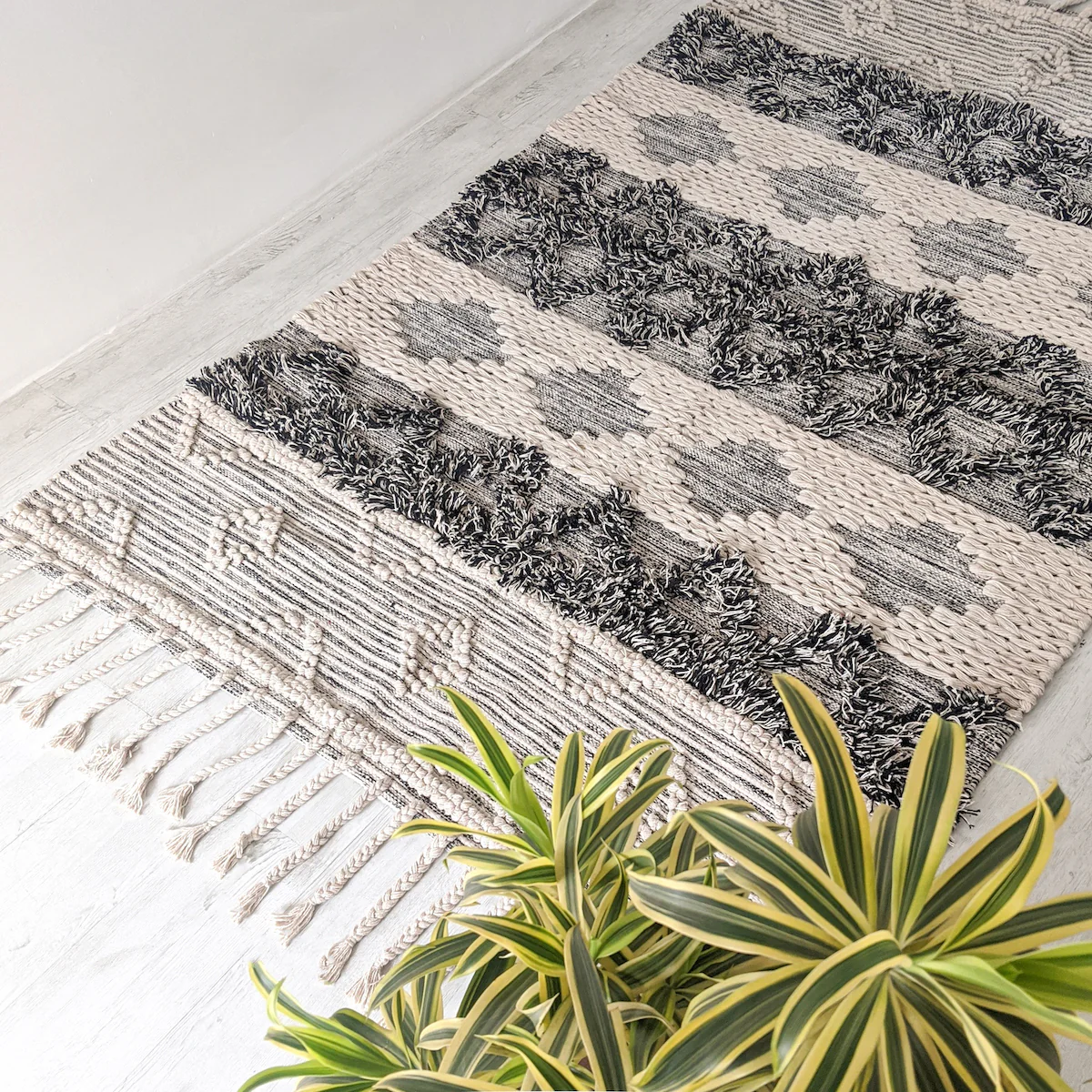 BOHO Arna Hand Woven Rug - White & Dark Grey - Image 5