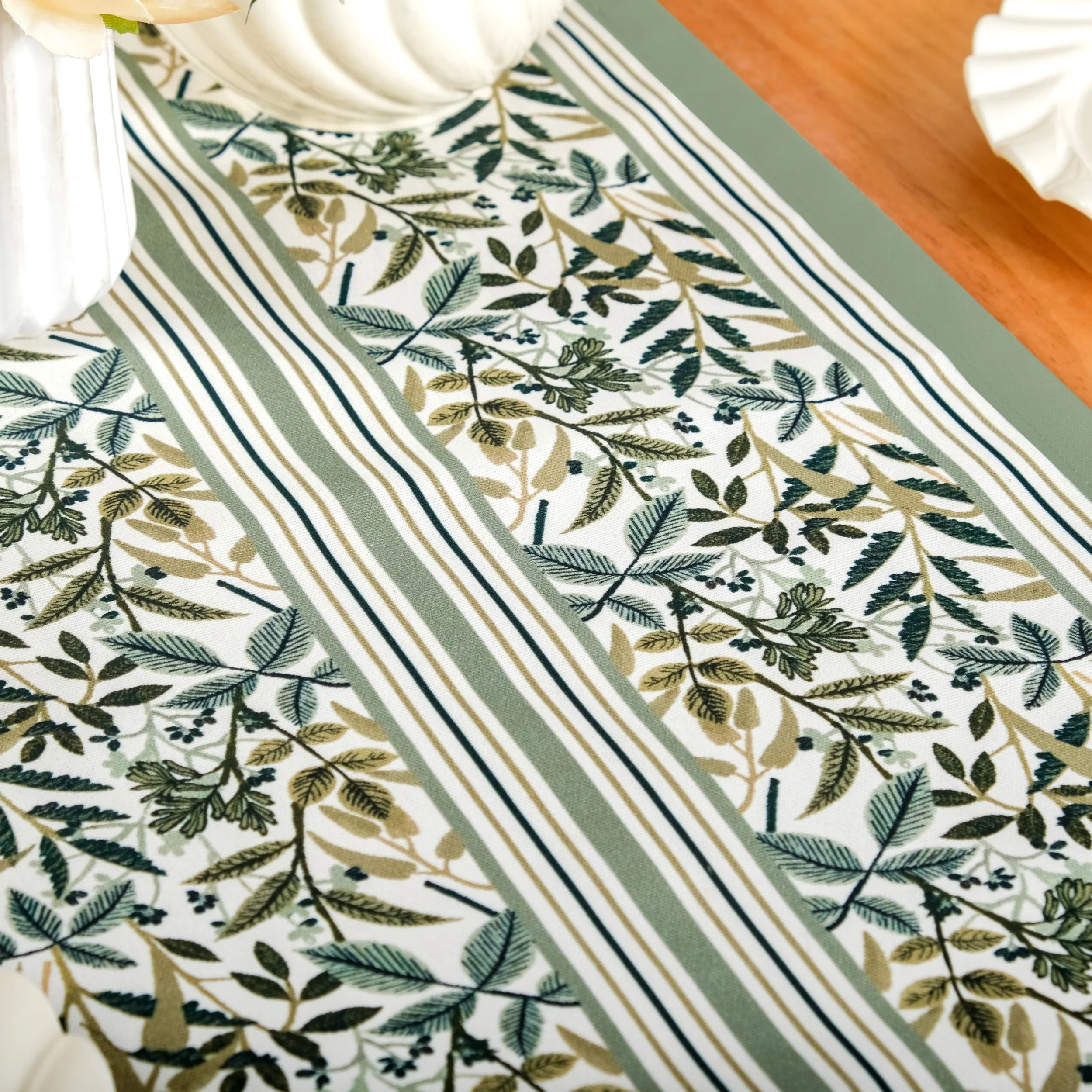 Botanica Cotton 8 Seater Runner 264x35cm - Image 3
