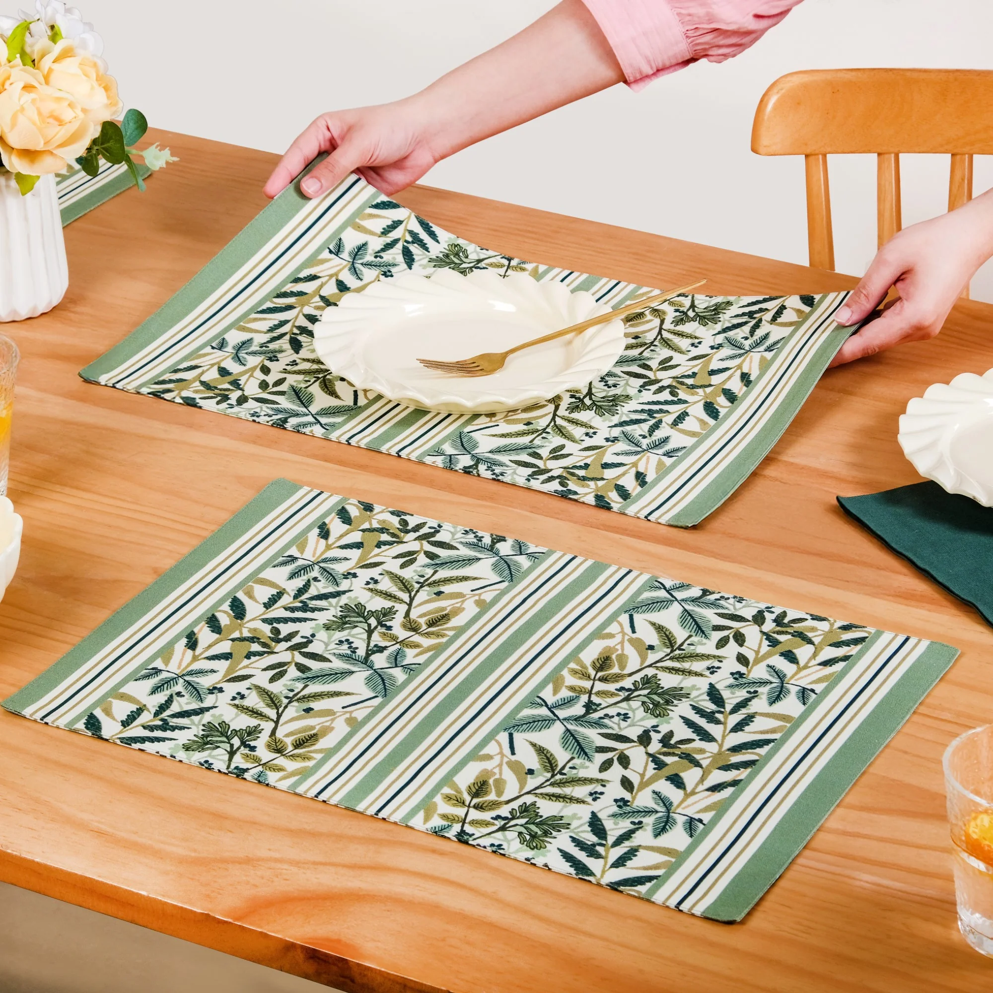 Botanica Water Resistant Placemat Set Of 6 - Image 3