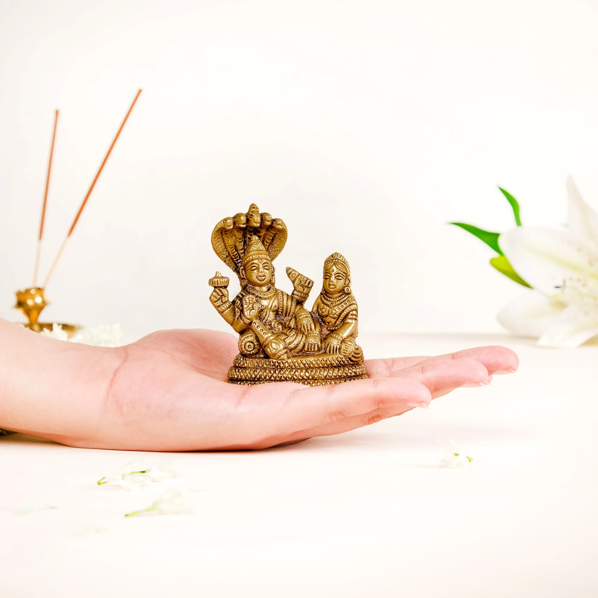 Brass Idol Of Lord Vishnu And Laxmi On Sheshnag 7cm - Image 3