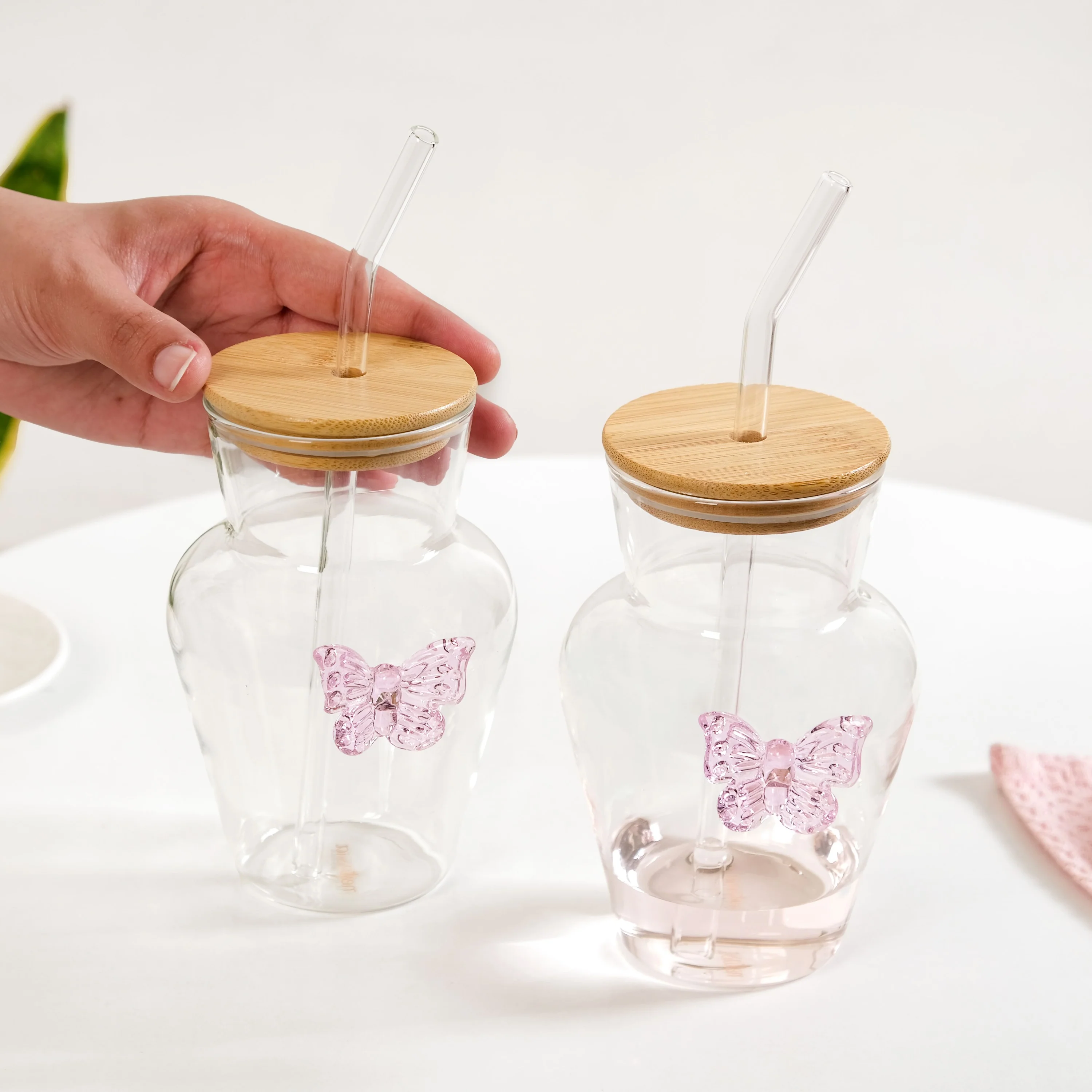 Butterfly Borosilicate Tumbler With Straw Set Of 2 500ml - Image 3