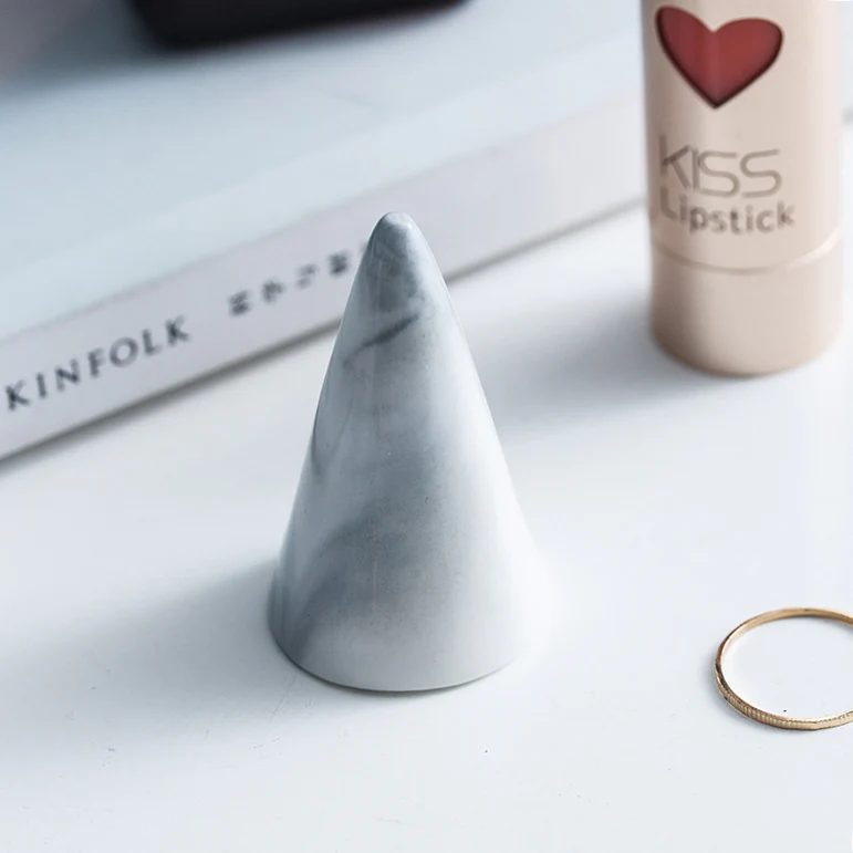 Ceramic Ring Holder - Image 8
