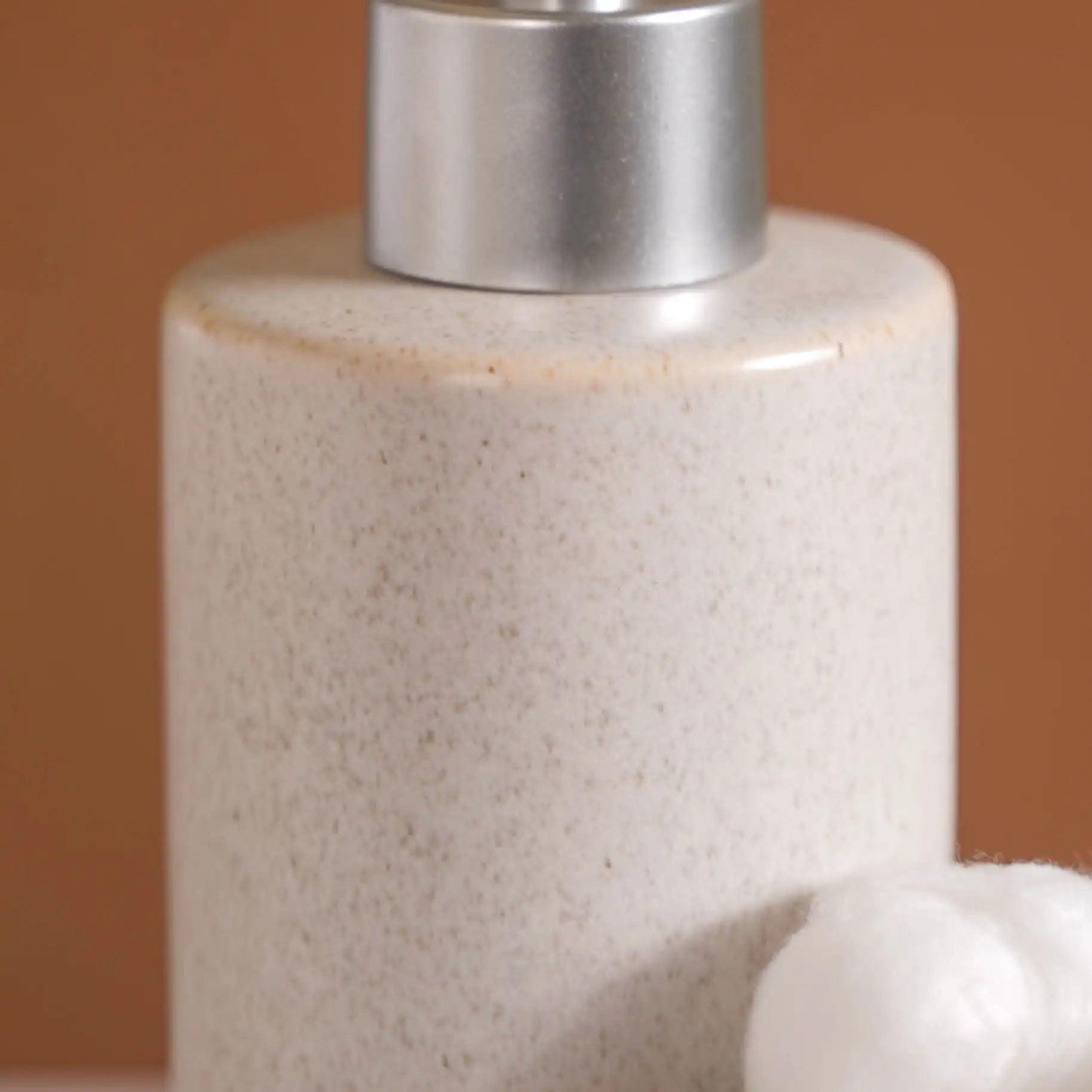 Ceramic Soap Dispenser With Stand - Image 9