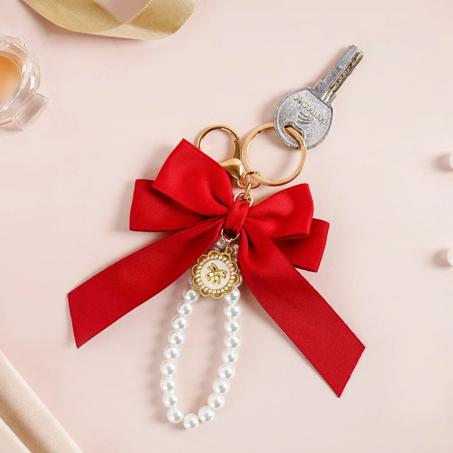 Charming Red Bow Keychain With Pearls - Image 3