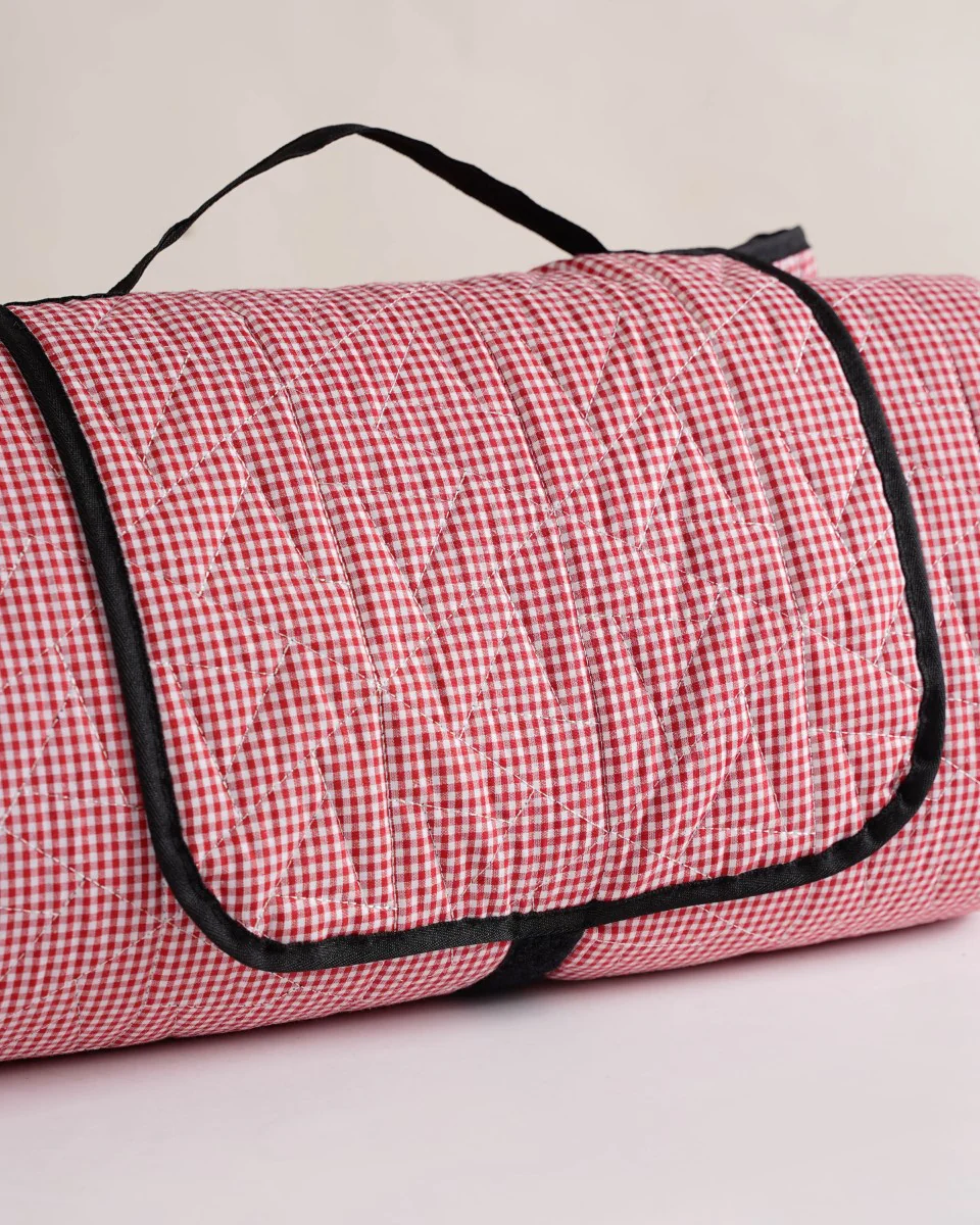 Checkered Red and White Foldable Picnic Mat 84x60 Inch - Image 7