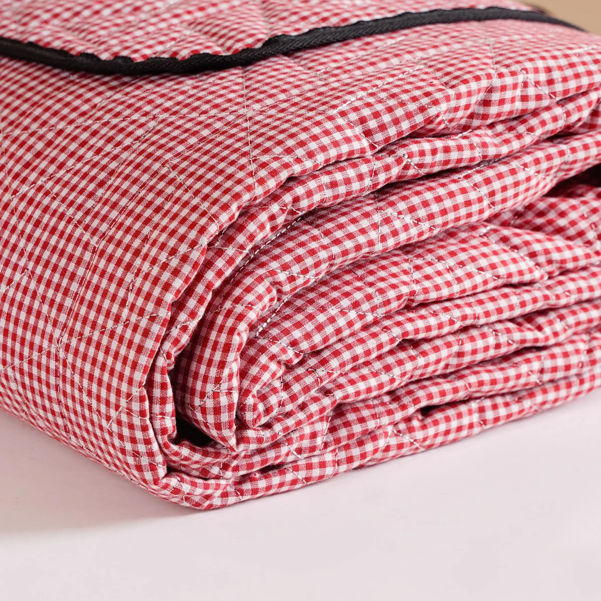 Checkered Red and White Foldable Picnic Mat 84x60 Inch - Image 9