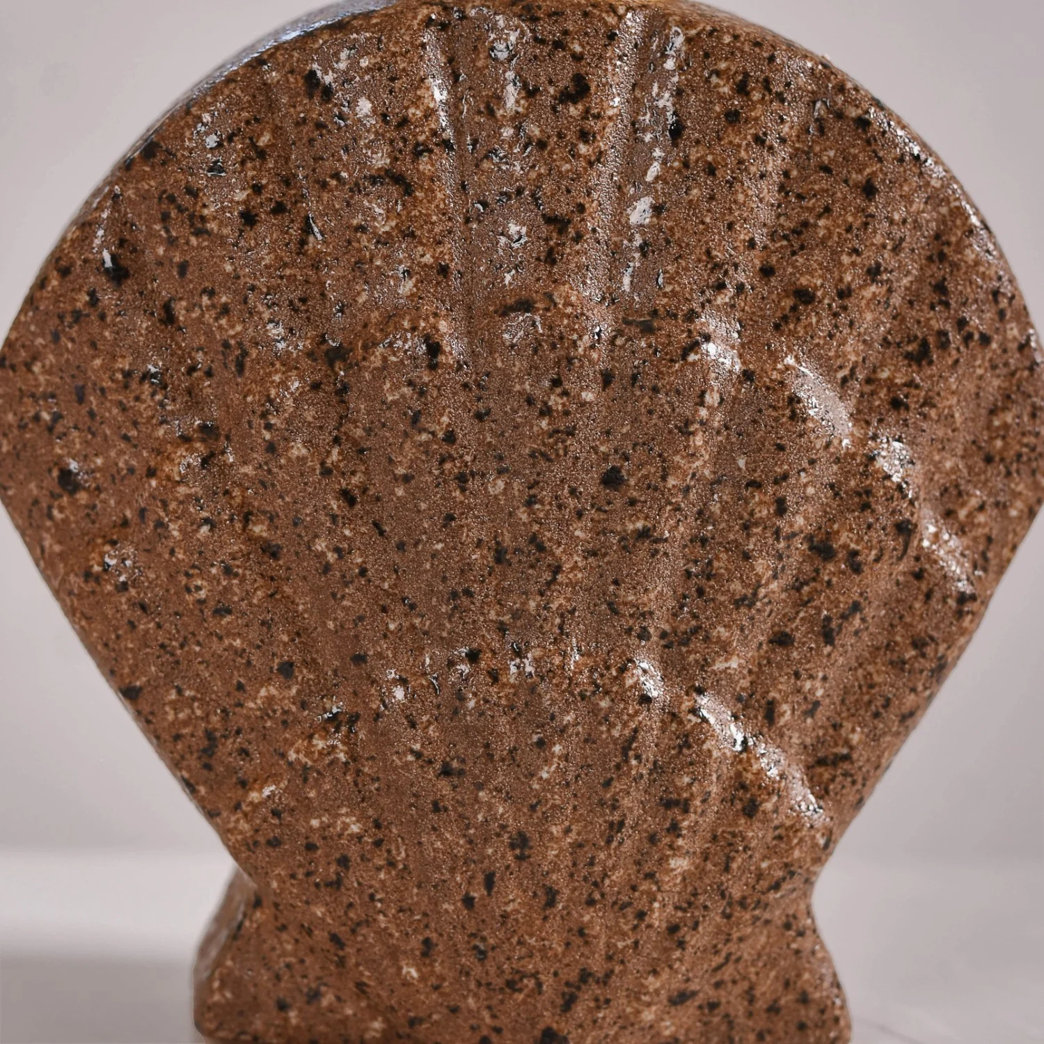 Coastal Shell Stoneware Bath Set Of 2 Brown - Image 10