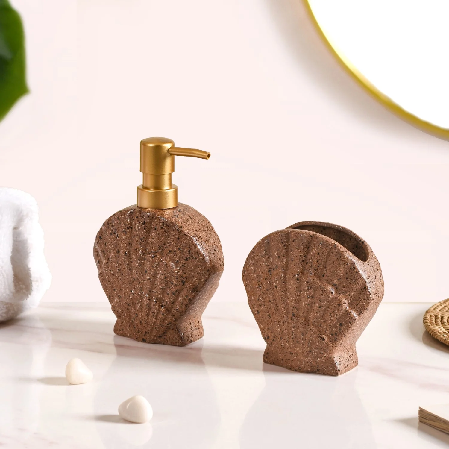 Coastal Shell Stoneware Bath Set Of 2 Brown - Image 5