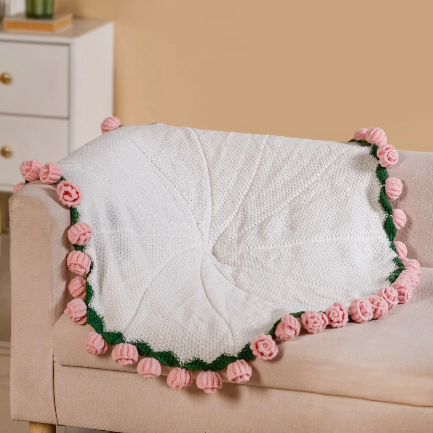 Crochet Flower Bouquet Throw Pink 80cm - Image 2