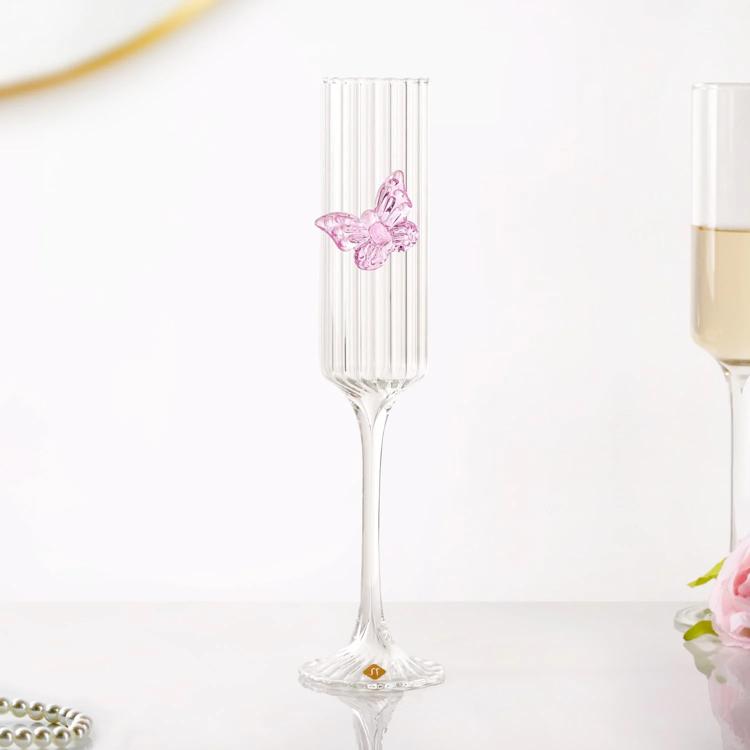 Crystal Butterfly Fluted Champagne Glass 190ml - Image 2