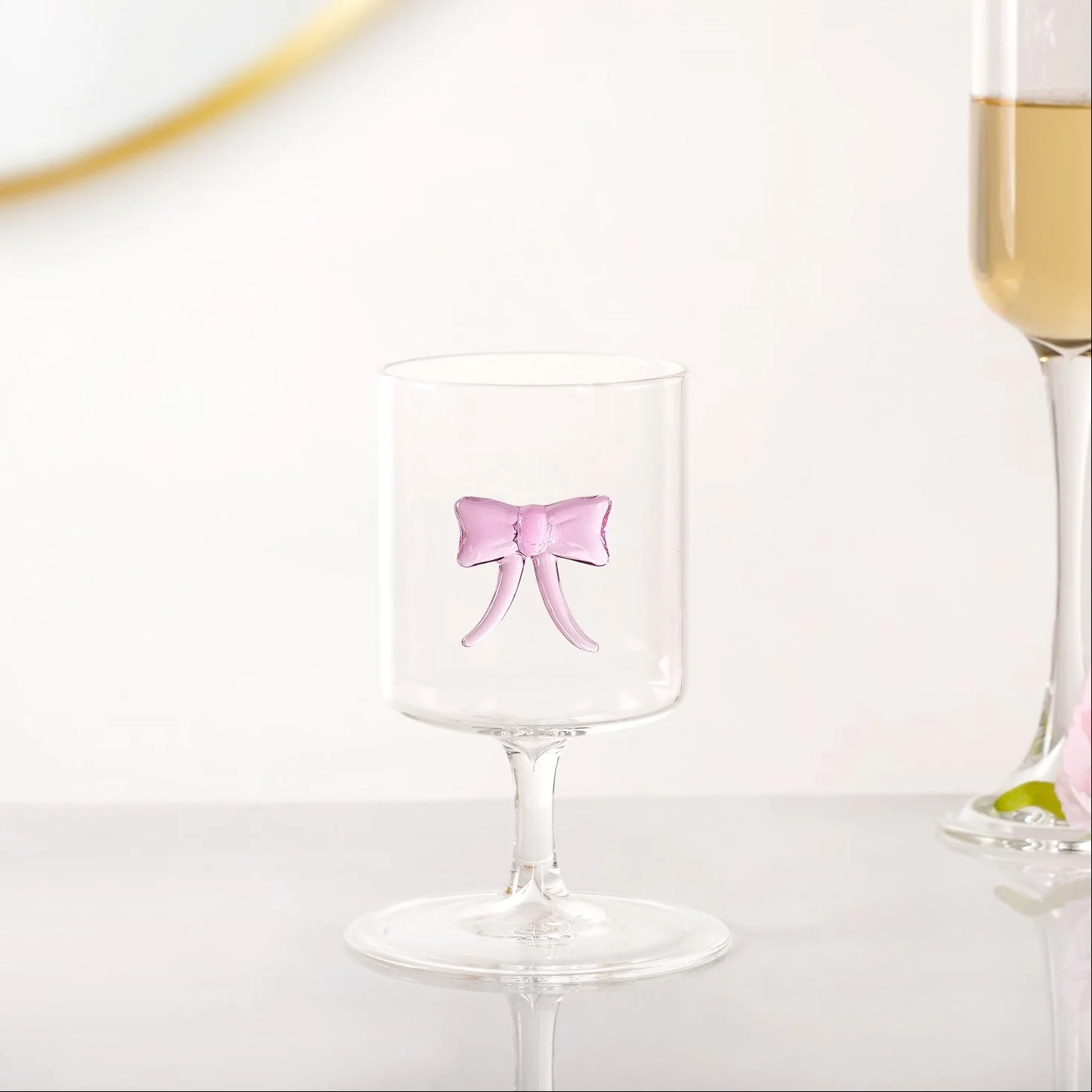 Crystal Pink Bow Borosilicate Wine Glass 250ml - Image 2