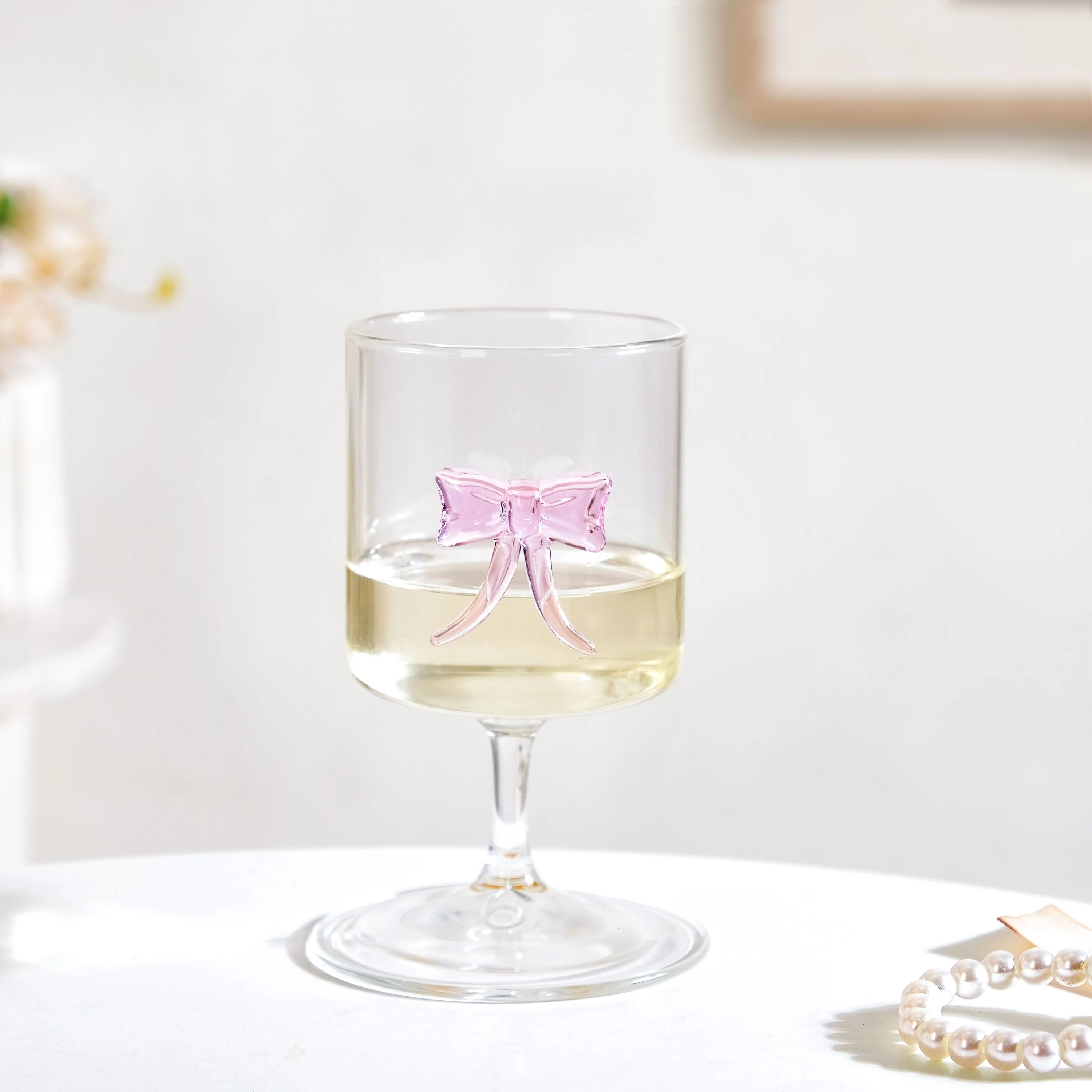 Crystal Pink Bow Borosilicate Wine Glass 250ml - Image 4