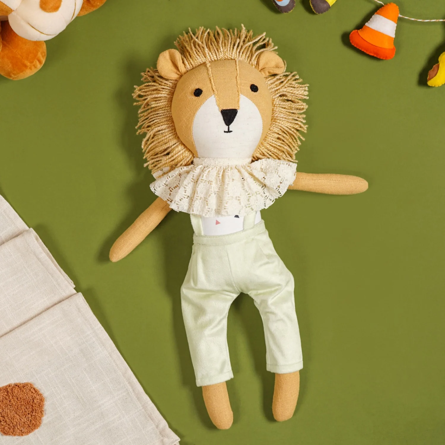 Cuddly Lion Plush Toy For Kids - Image 7