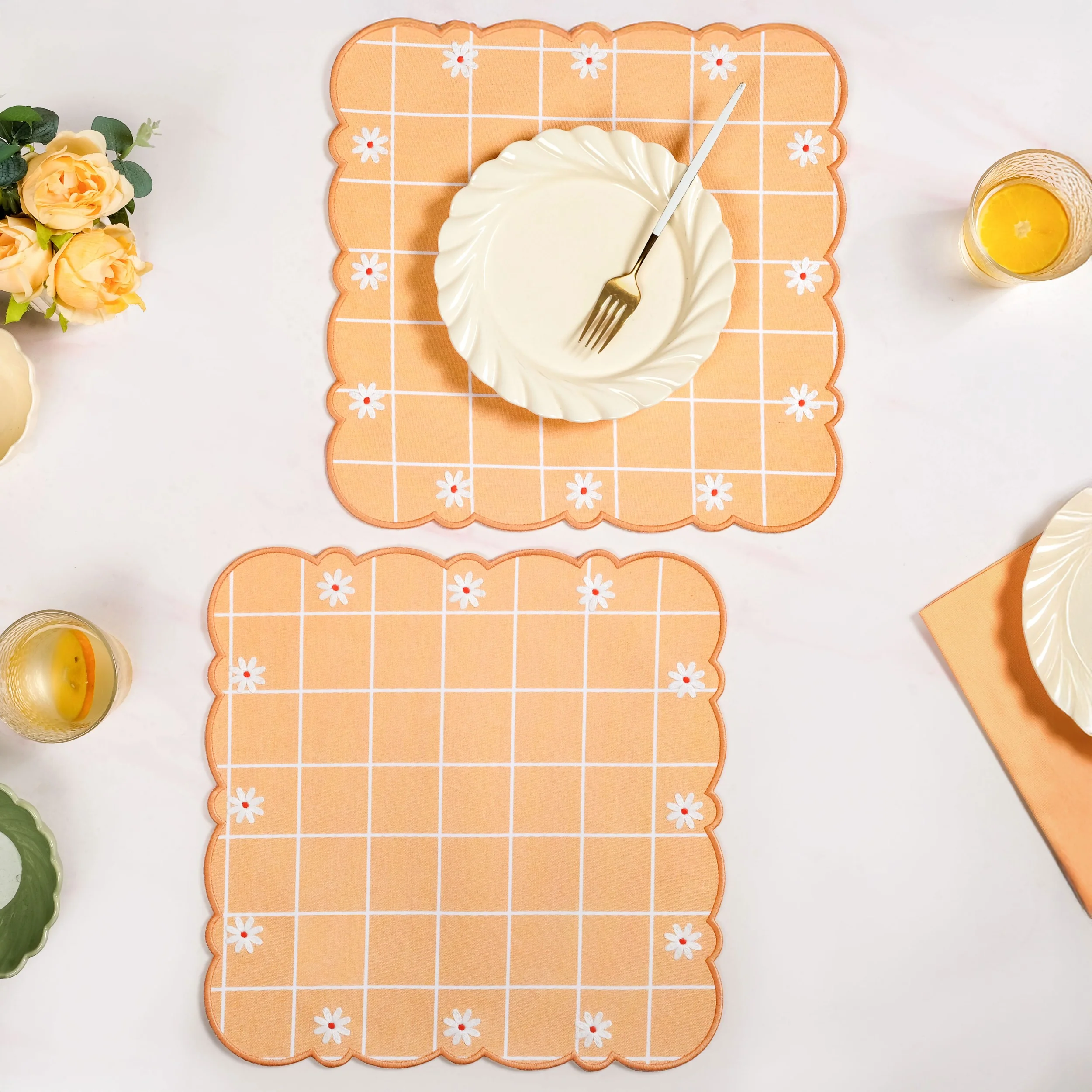 Daisy Cotton Embroidered Scallop Table Mat Set Of 6 - Image 8