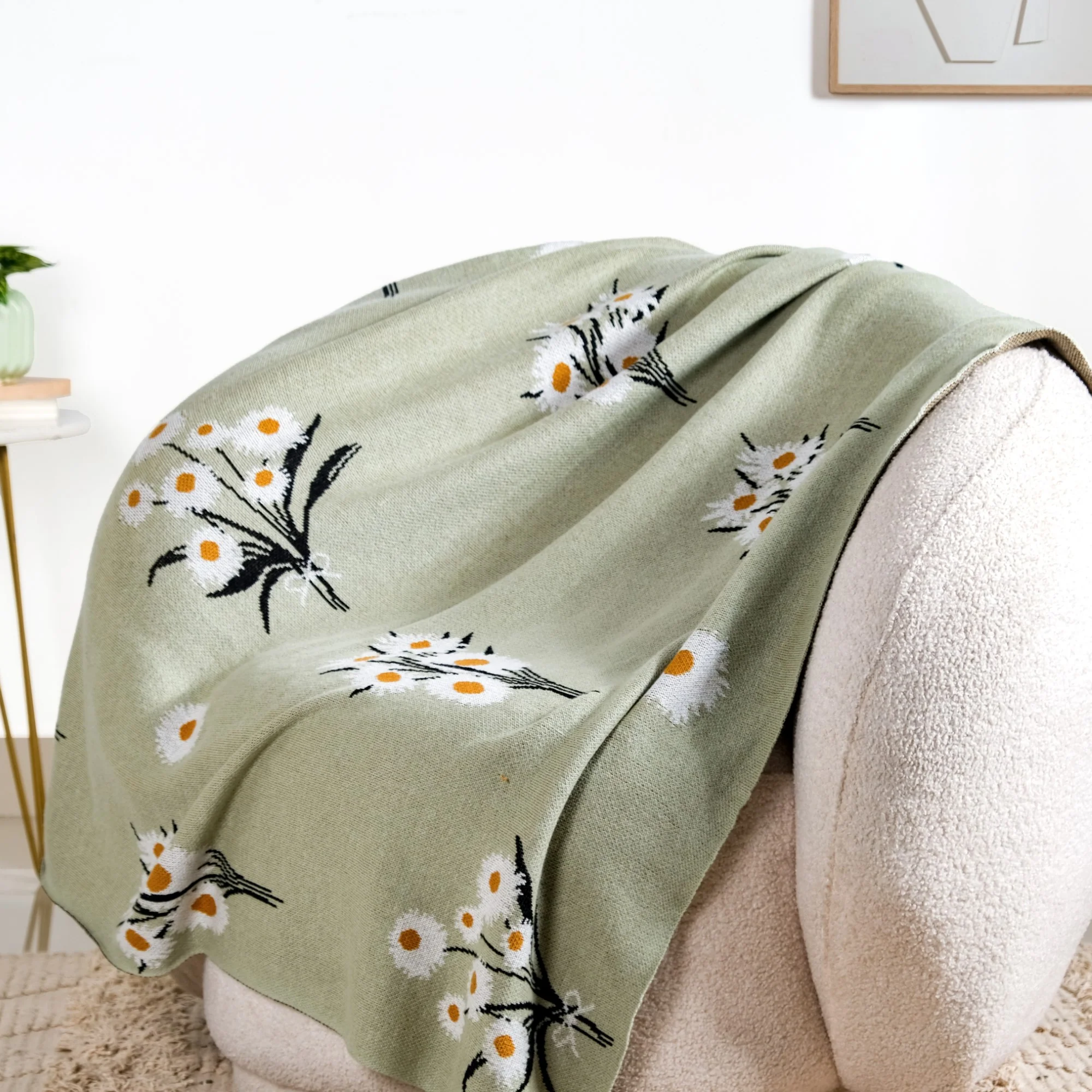 Daisy Delight Pure Cotton Throw Blanket - Image 5
