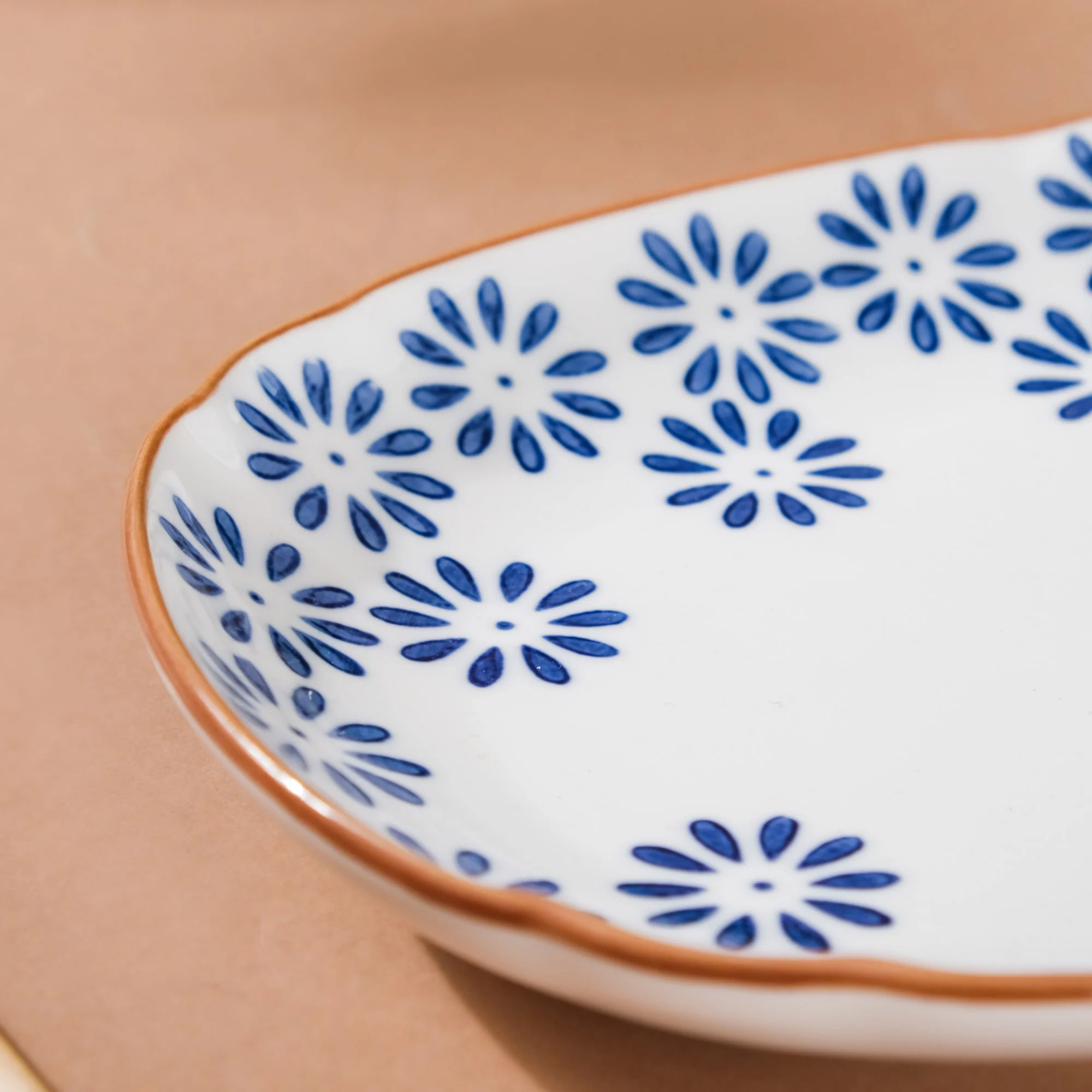 Daisy Long Plate - Image 4