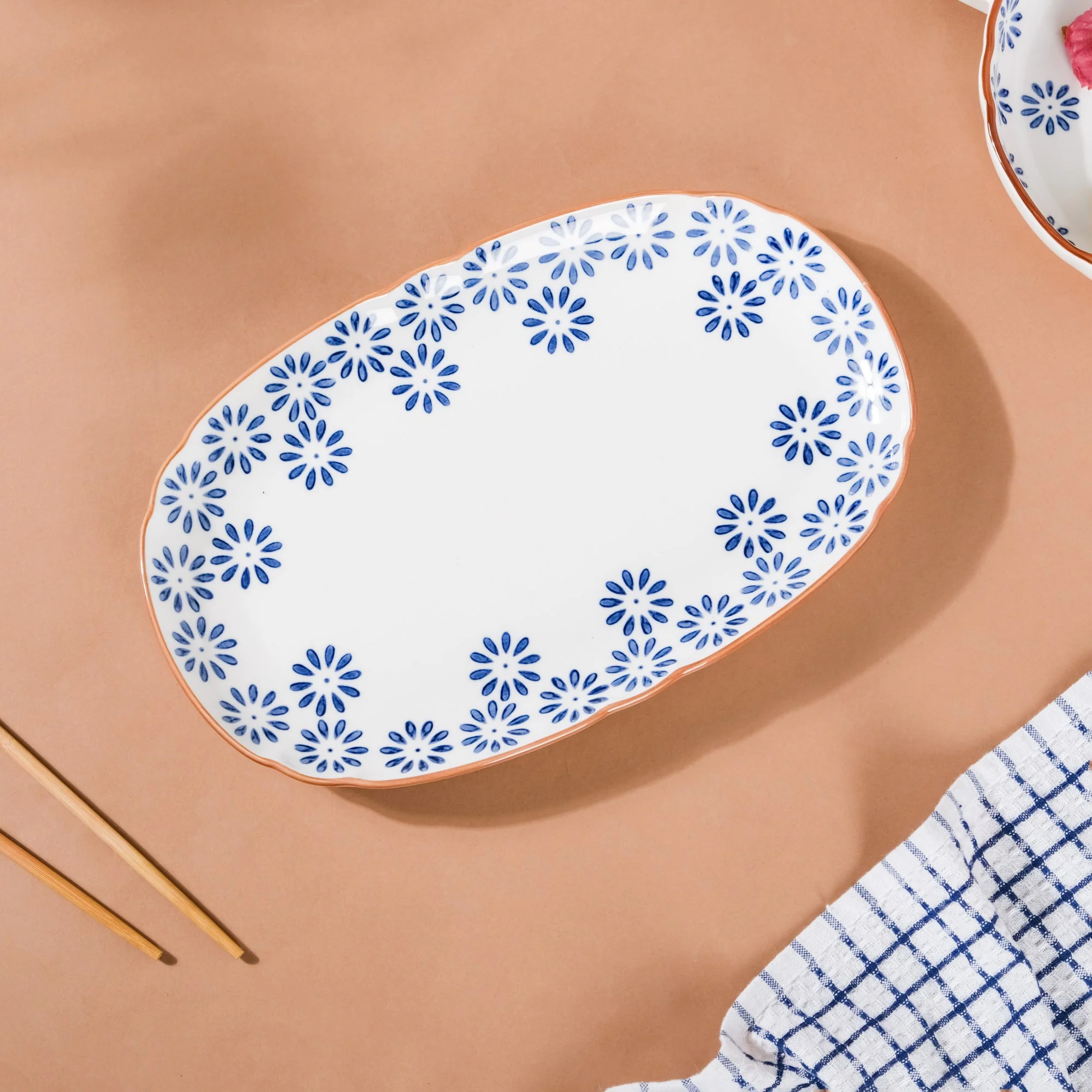 Daisy Long Plate - Image 6