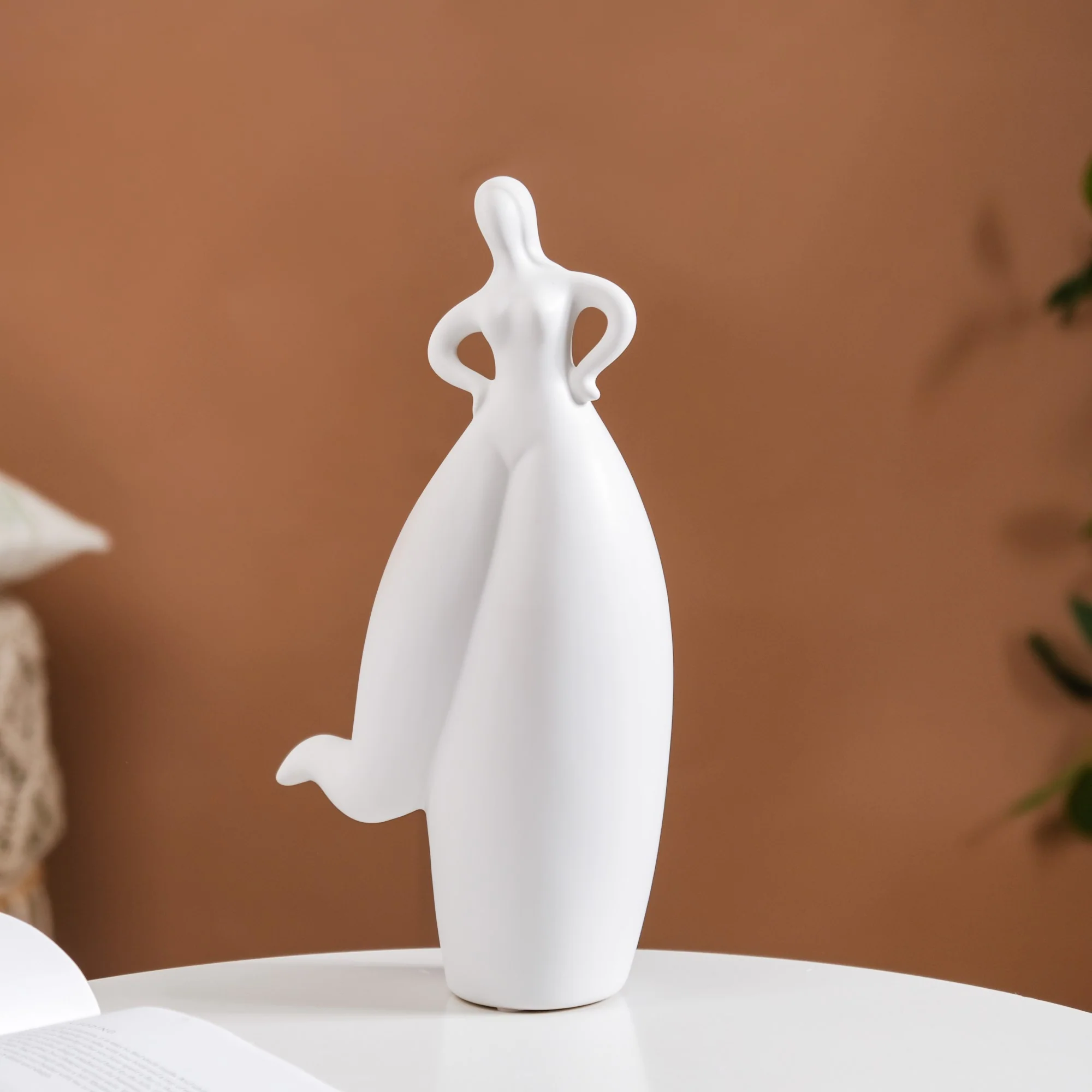 Dancing Girl Akimbo Ceramic Showpiece - Image 7