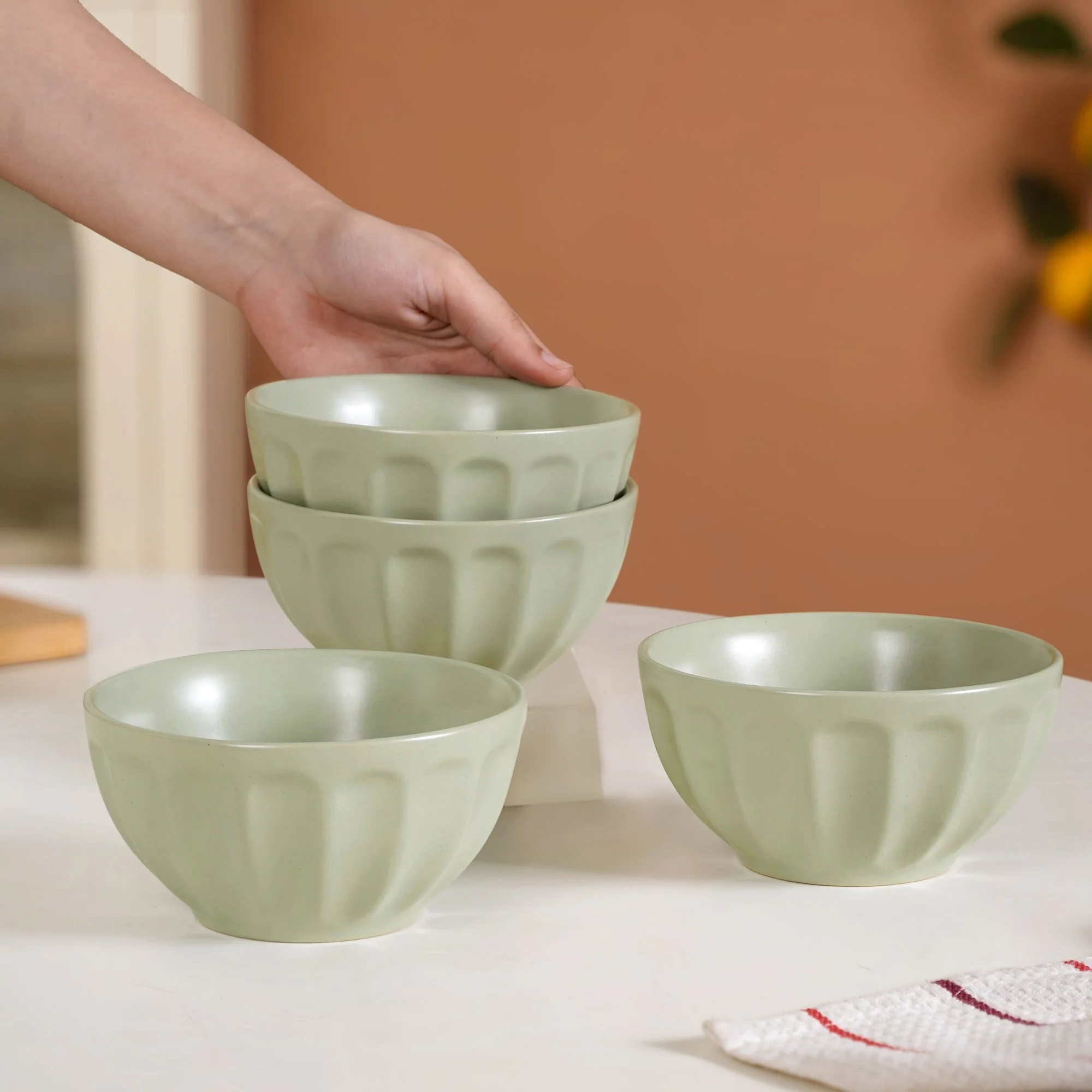 Embossed Ceramic Sage Green Bowl Set Of 4 580ml - Image 3