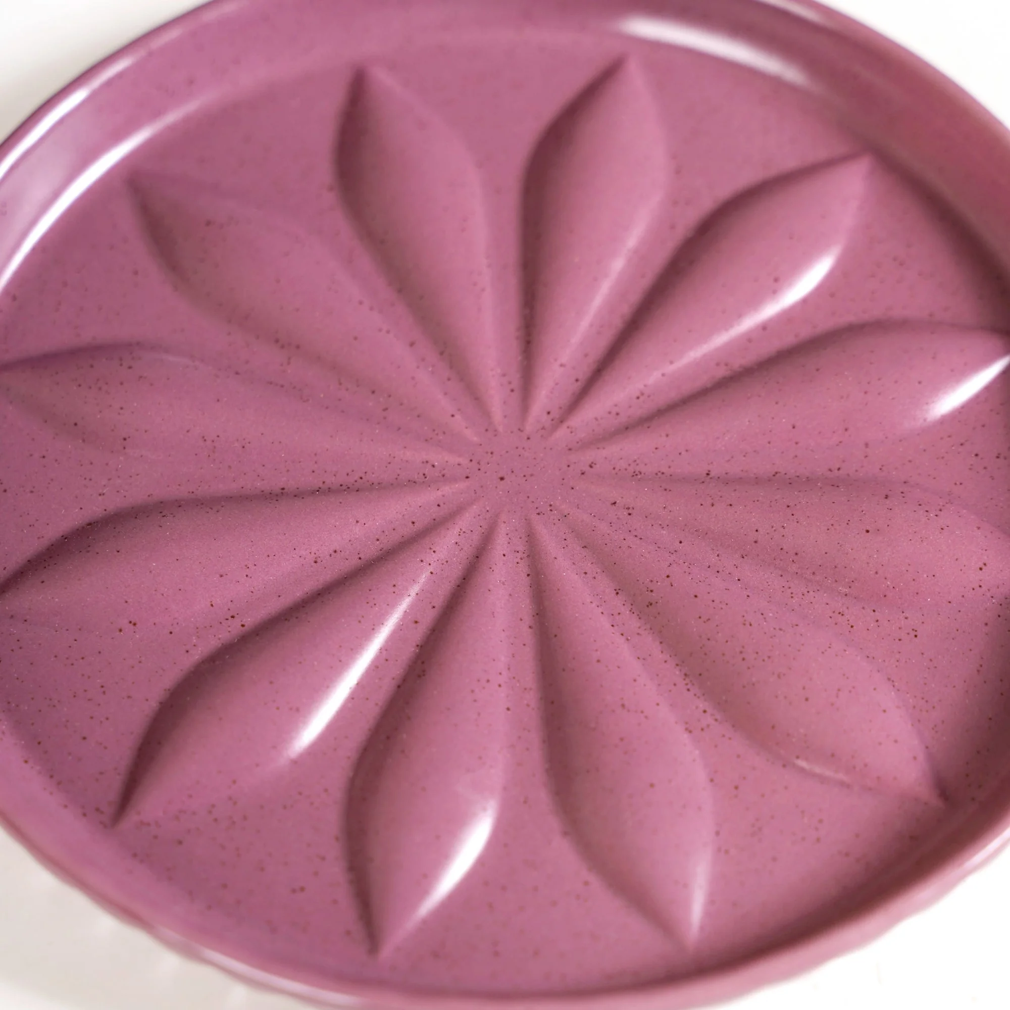 Embossed Green Mauve Salad Plate Set Of 2 19cm - Image 5