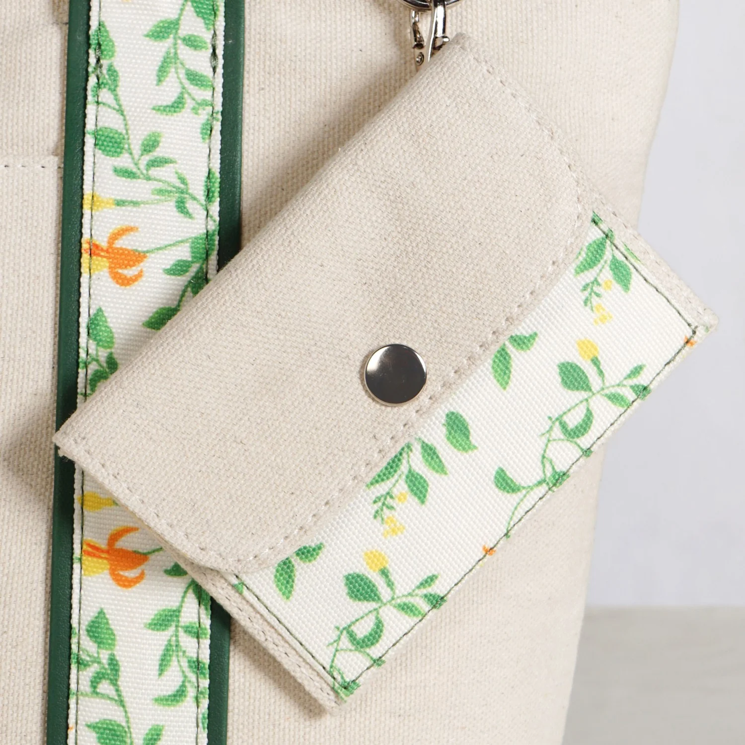 Flolane Canvas Handbag With Coin Pouch Green - Image 7