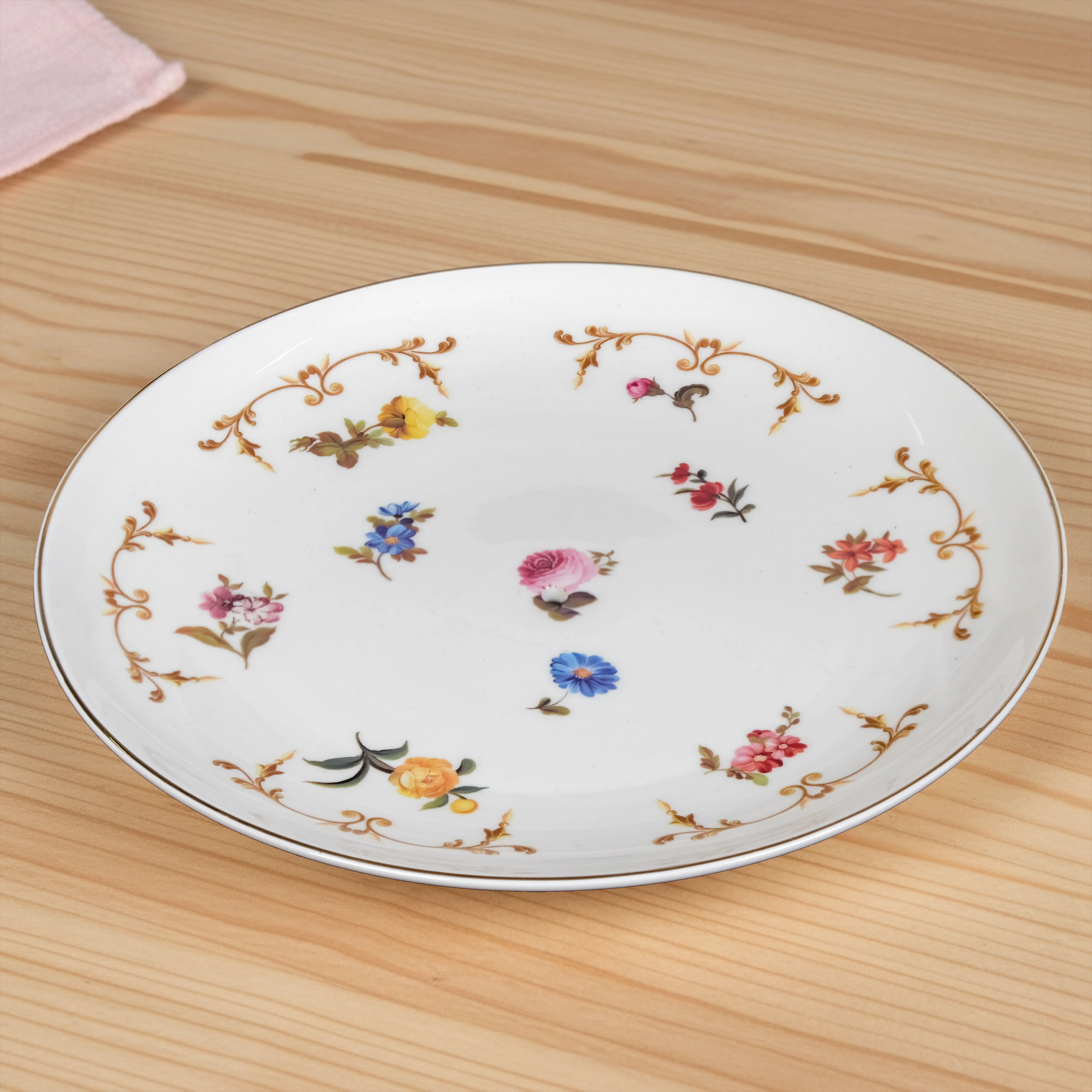 Floral Ceramic Two Tier Cupcake Stand - Image 6