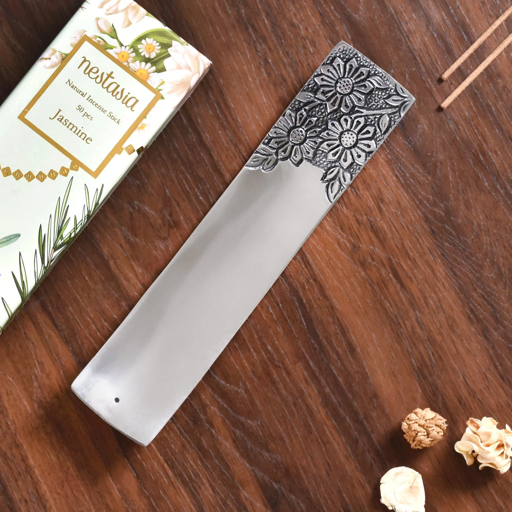Floral Metal Incense Holder With Jasmine Incense Sticks Gift box - Image 4