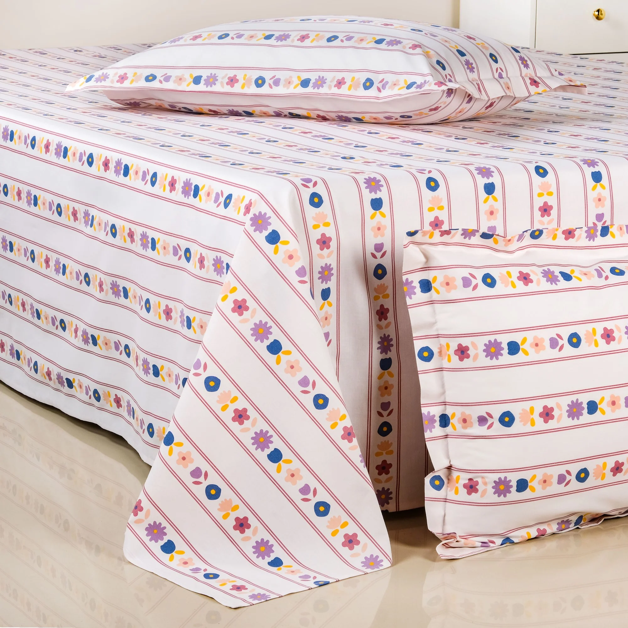 Floral Retreat Pure Cotton King Size Bedding Set 275x275cm - Image 2