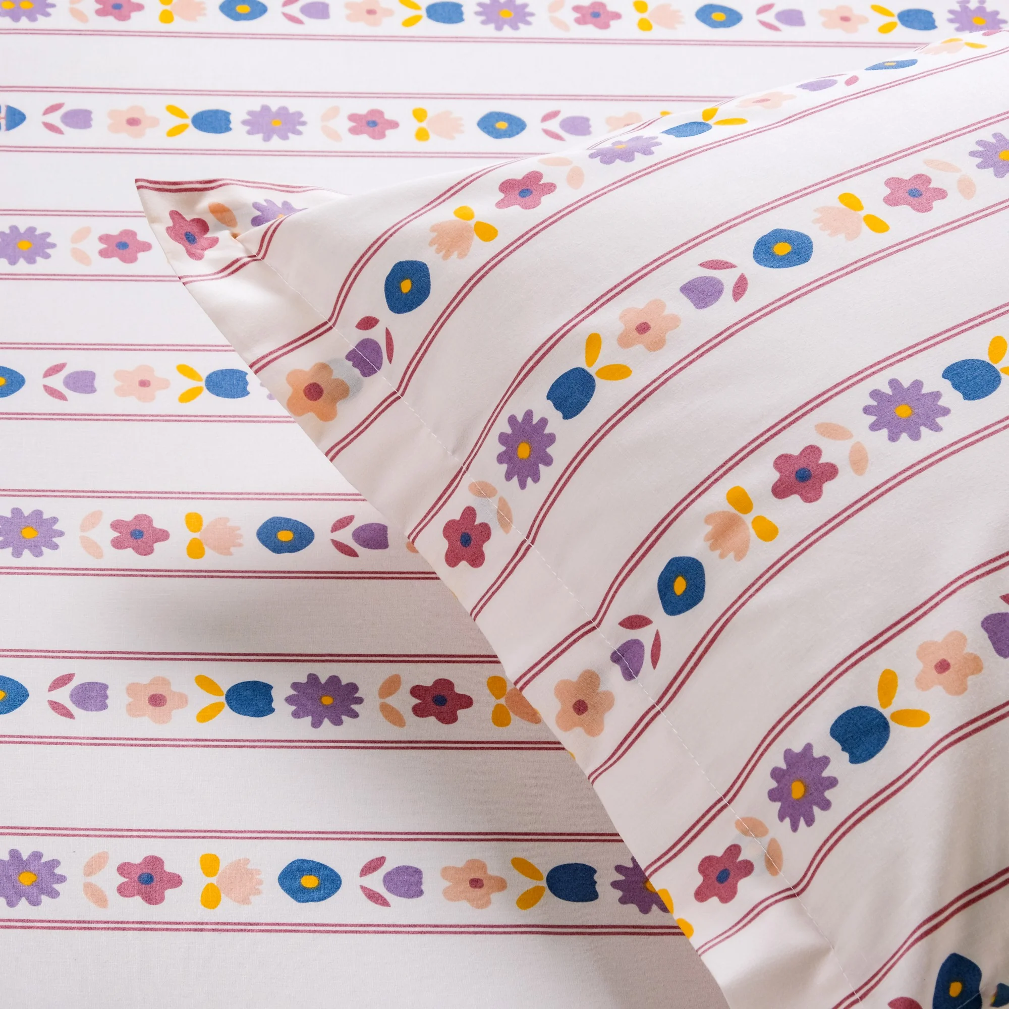 Floral Retreat Queen Size Cotton Bedding Set 254x229cm - Image 2