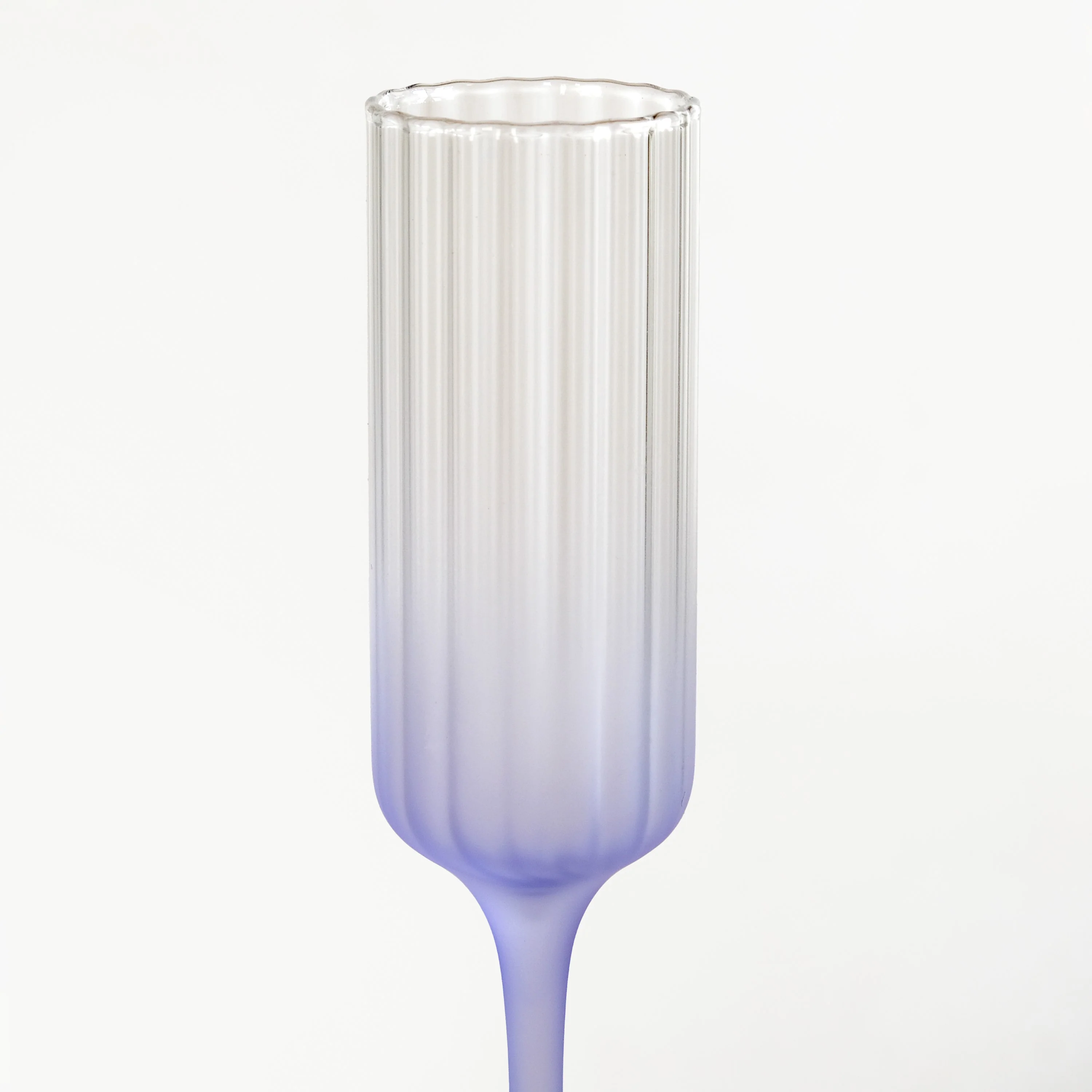 Frosted Ombre Champagne Glass Lavender 200ml - Image 7