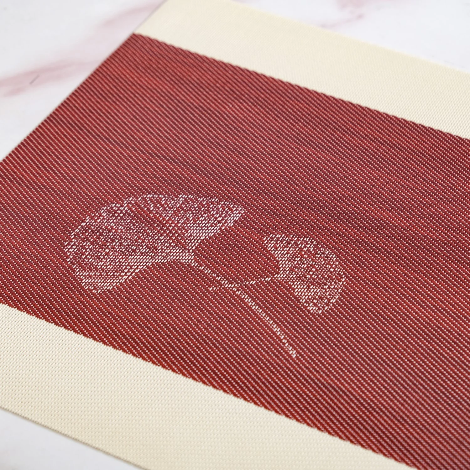 Ginkgo Maroon Table Mat Set Of 6 - Image 6