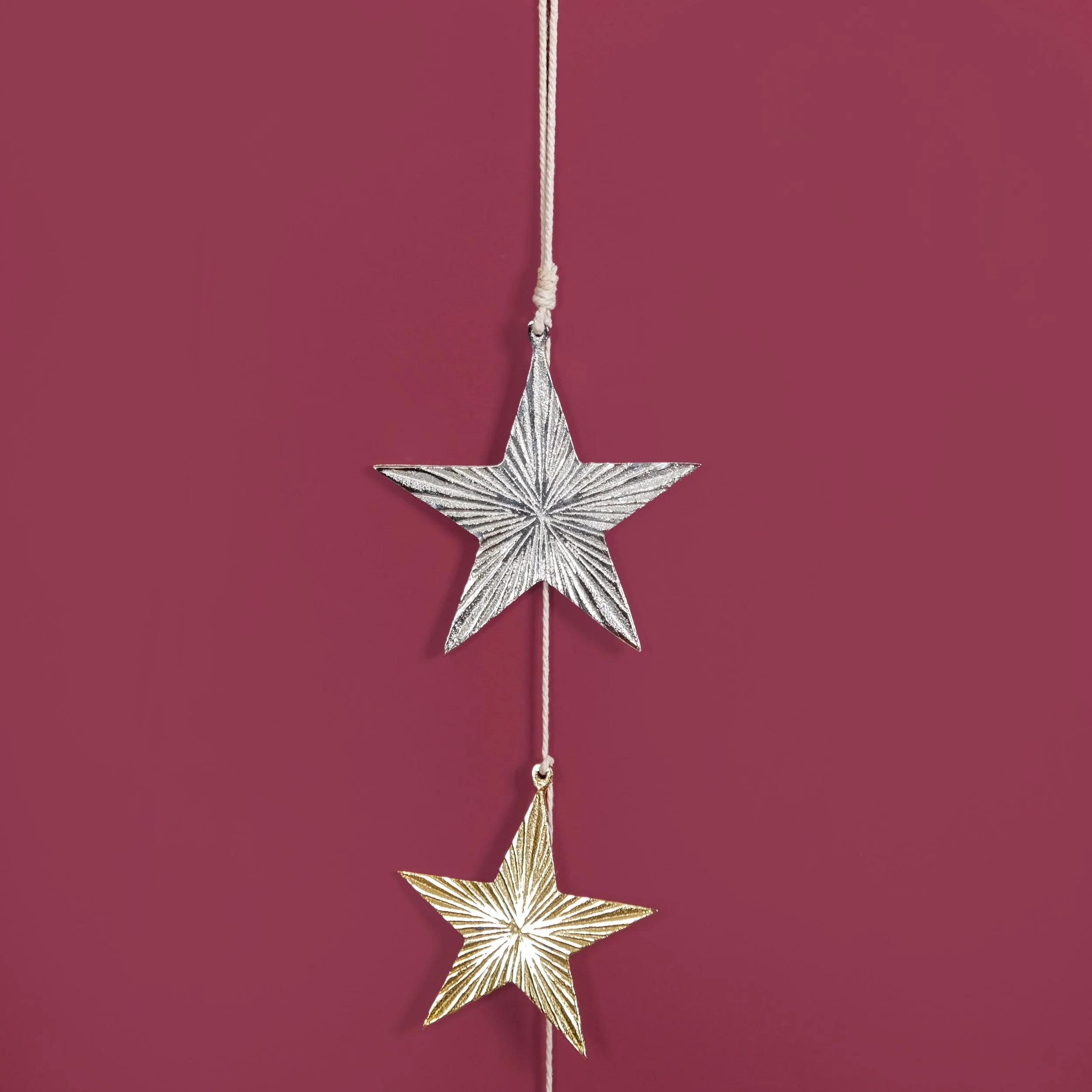 Glam Festive Christmas Star Garland - Image 6