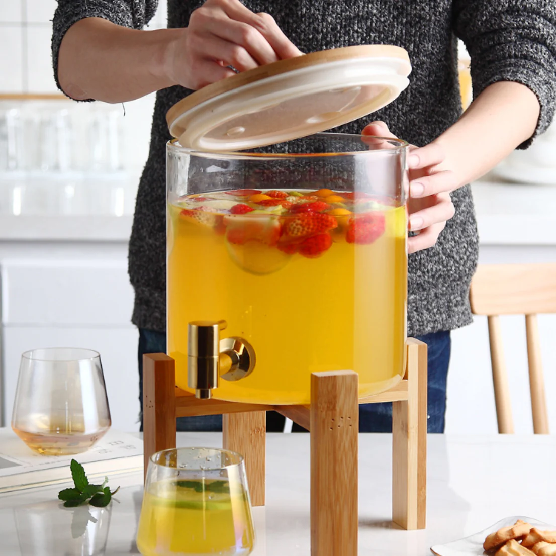Glass Dispenser - Image 11