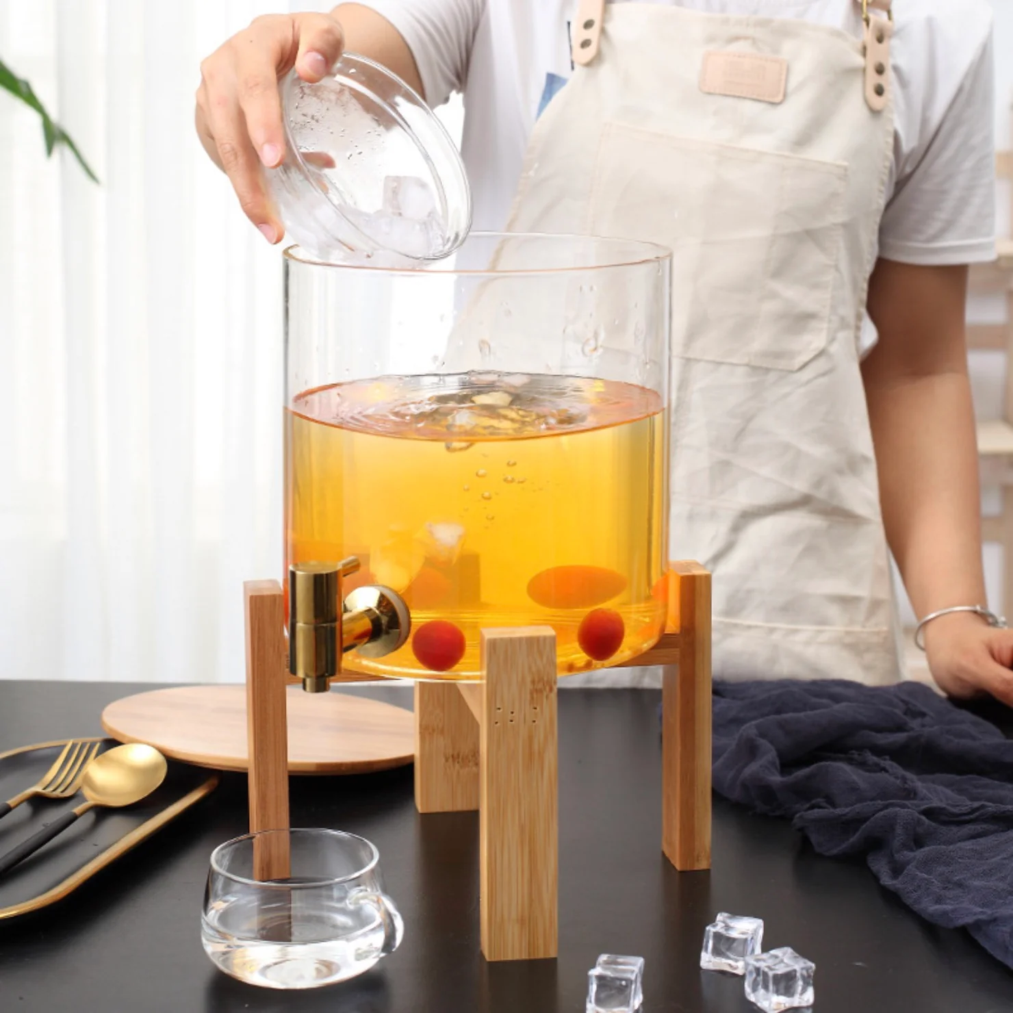 Glass Dispenser - Image 5