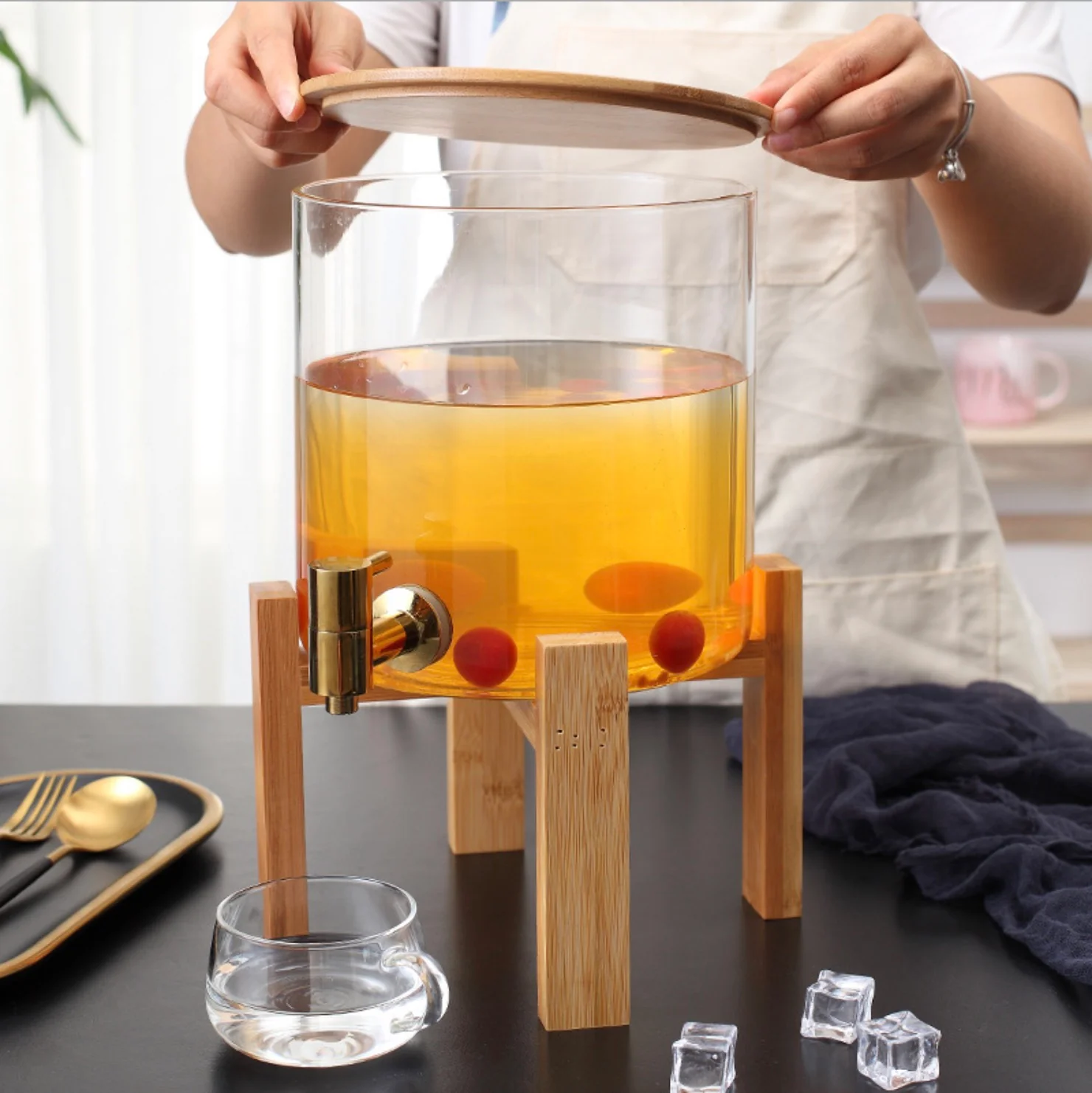 Glass Dispenser - Image 6