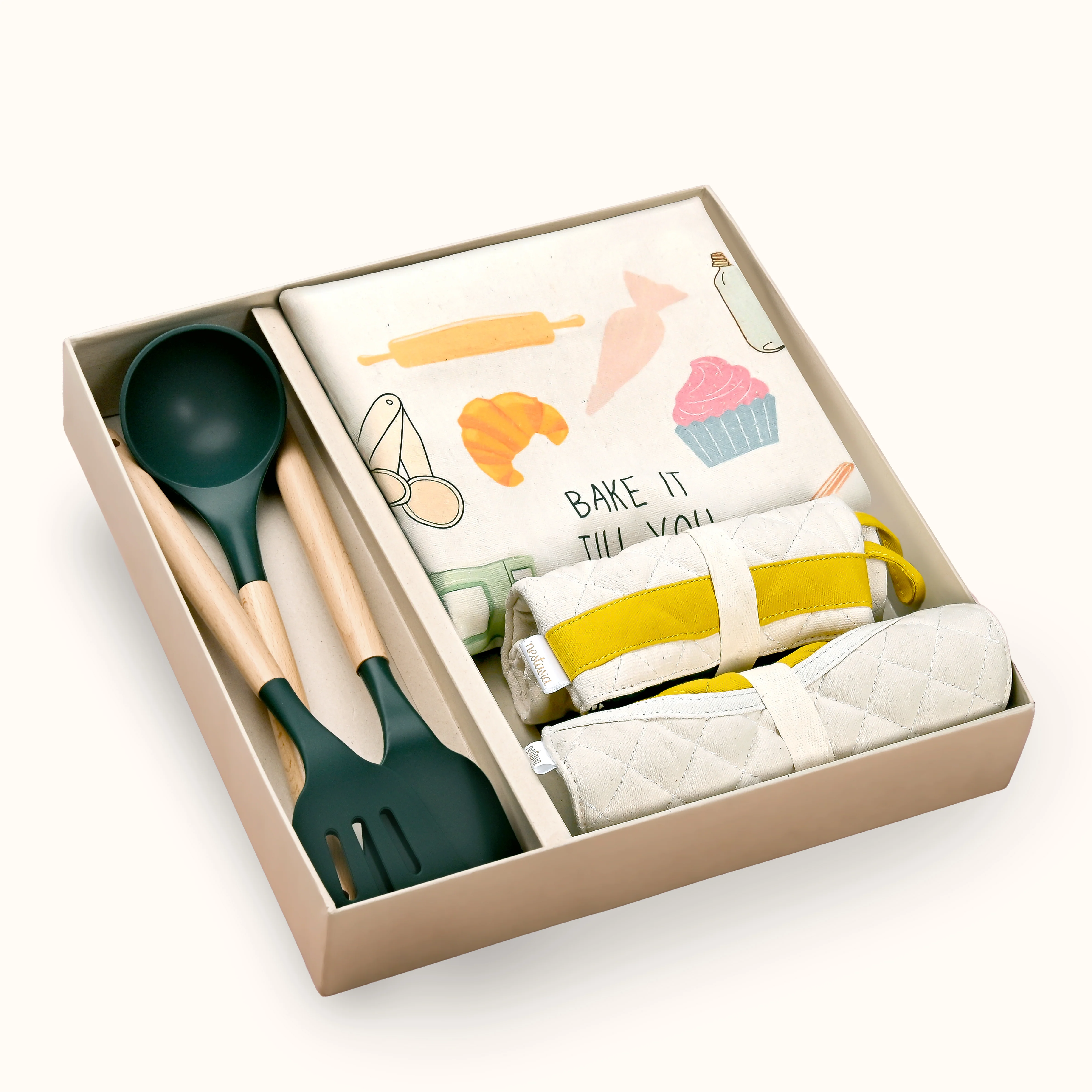Gourmet Kitchen Gift Hamper With Apron Trivet Mitten And Spatula - Image 2