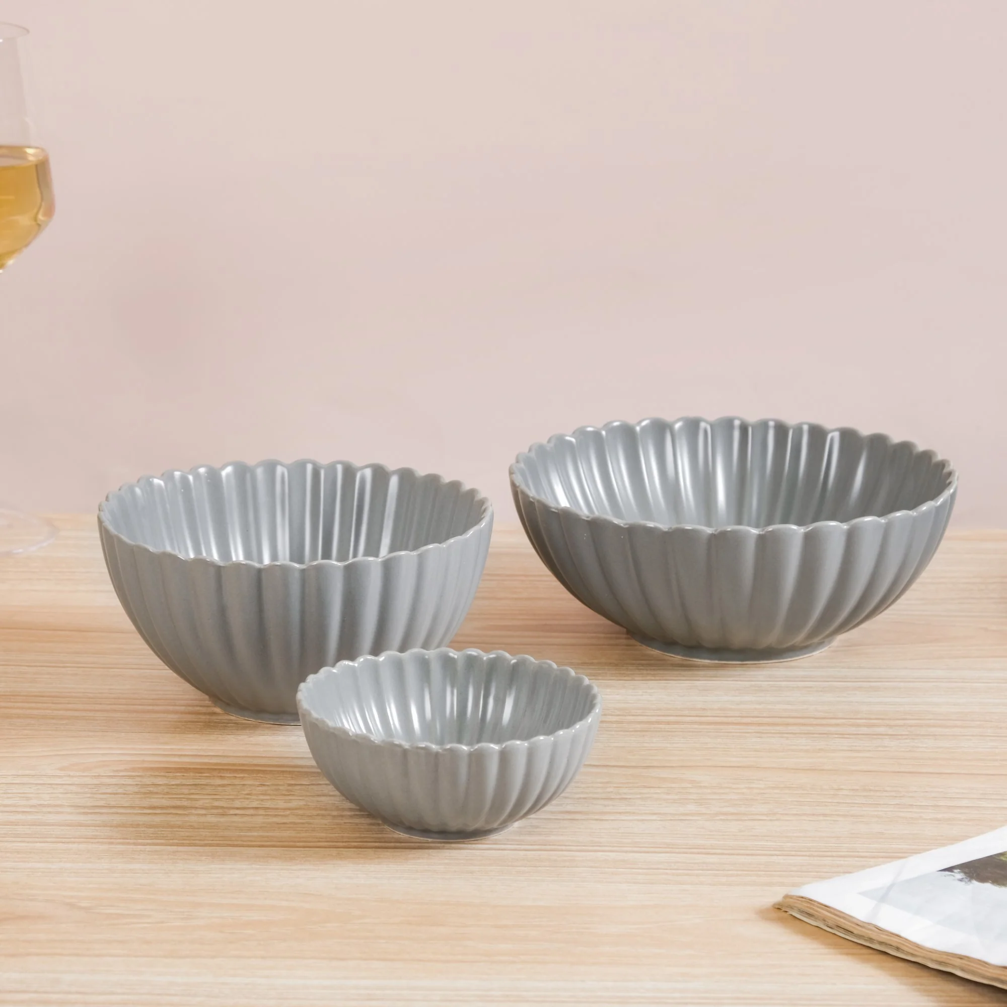 Grey Scalloped 22 Piece Dinner Set For 6 - Image 10