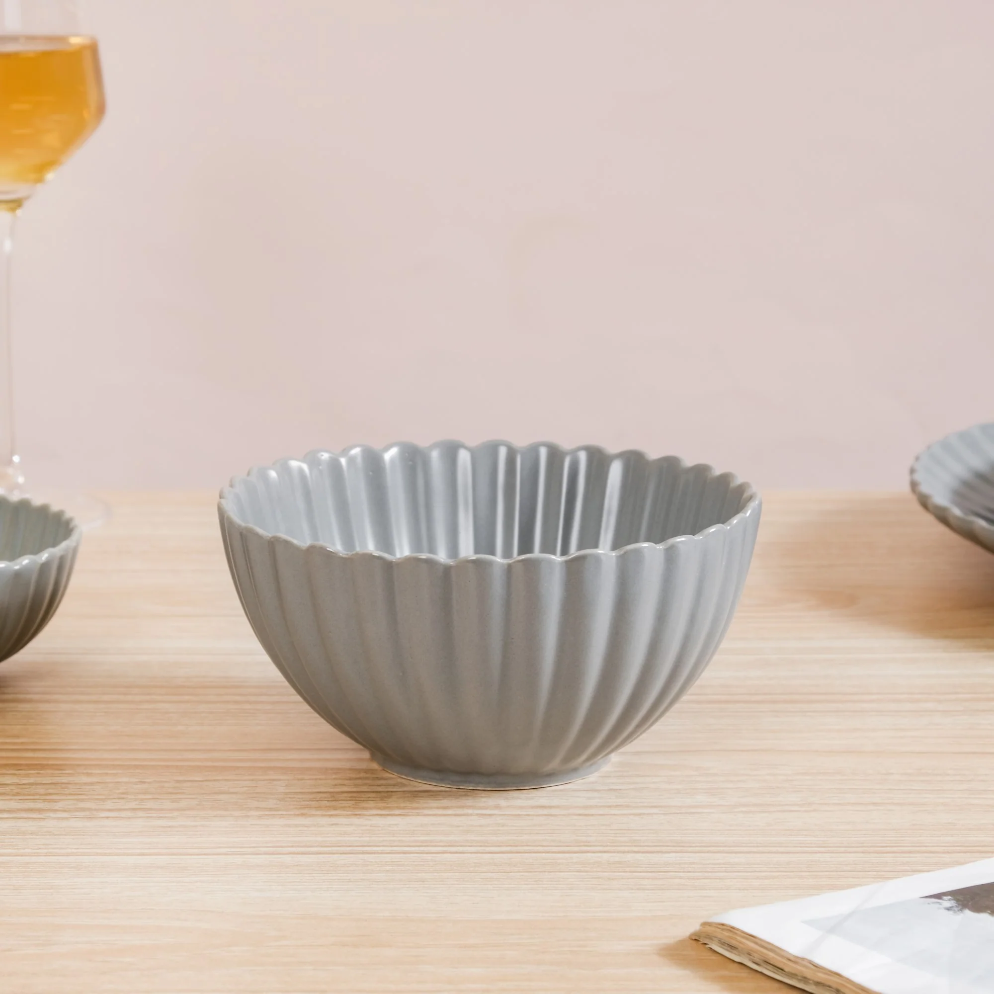 Grey Scalloped 22 Piece Dinner Set For 6 - Image 15