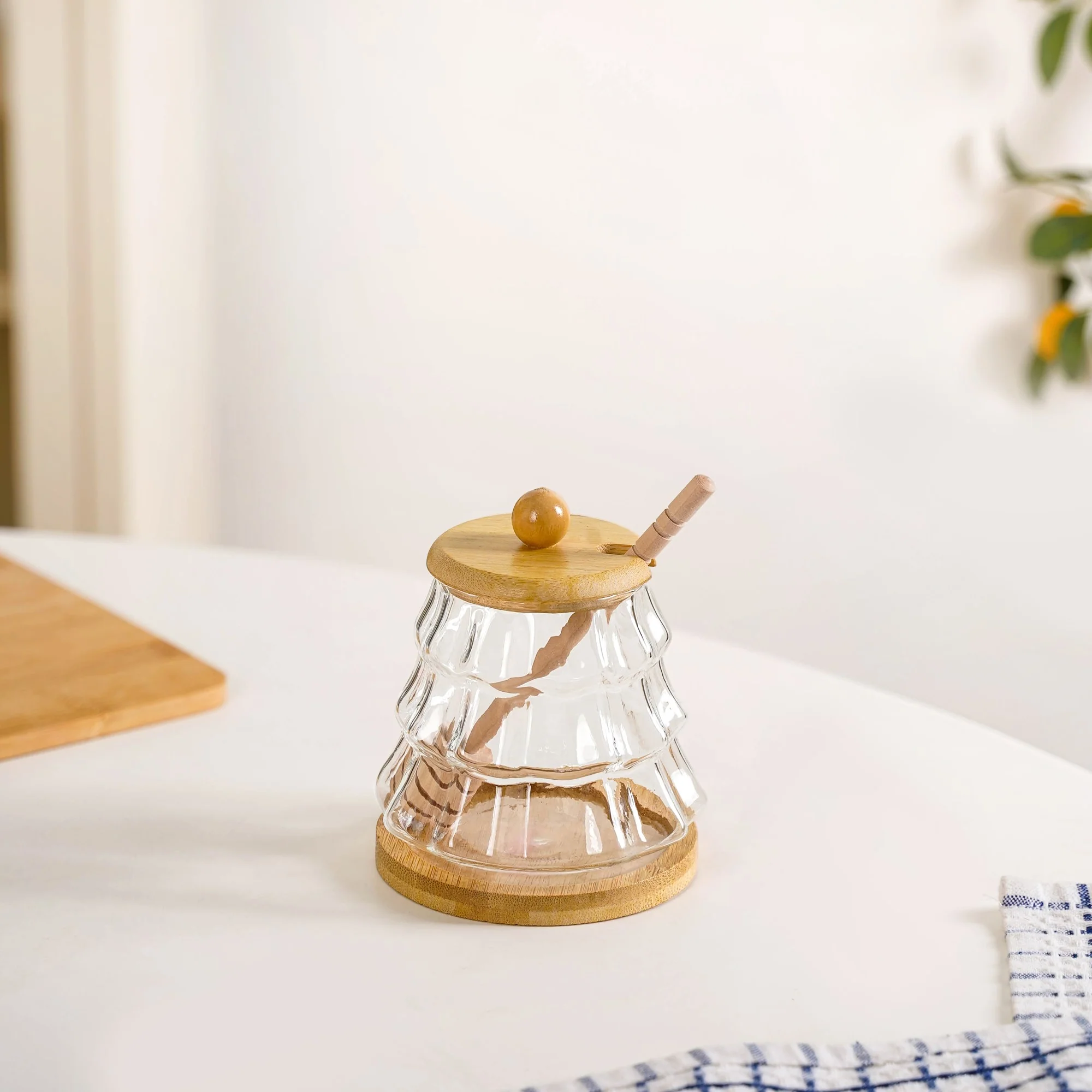 Holiday Honey Pot With Wooden Dipper And Stand 300ml - Image 5