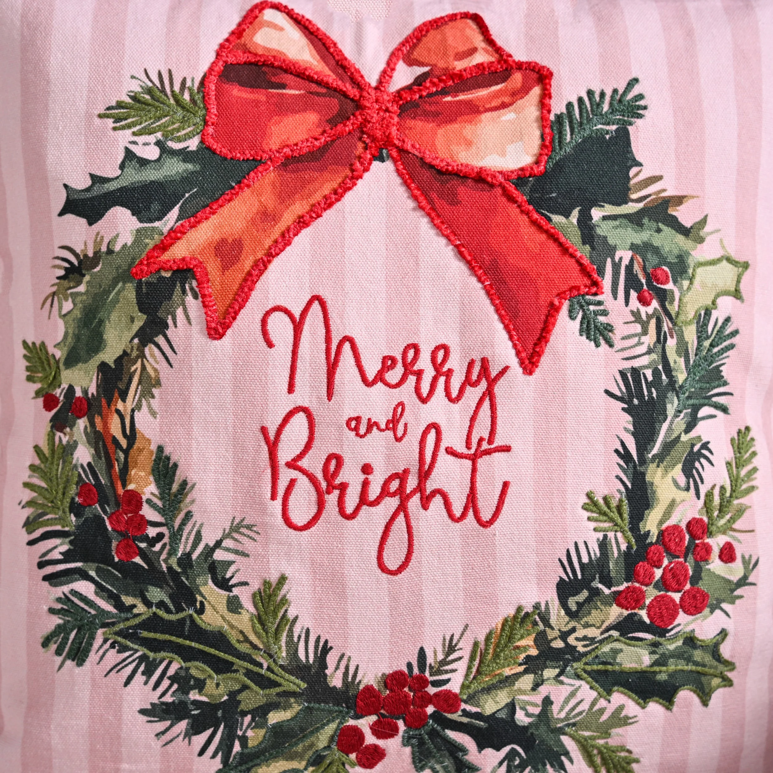 Holiday Wreath Embroidered Christmas Cushion Cover 40x40cm - Image 5