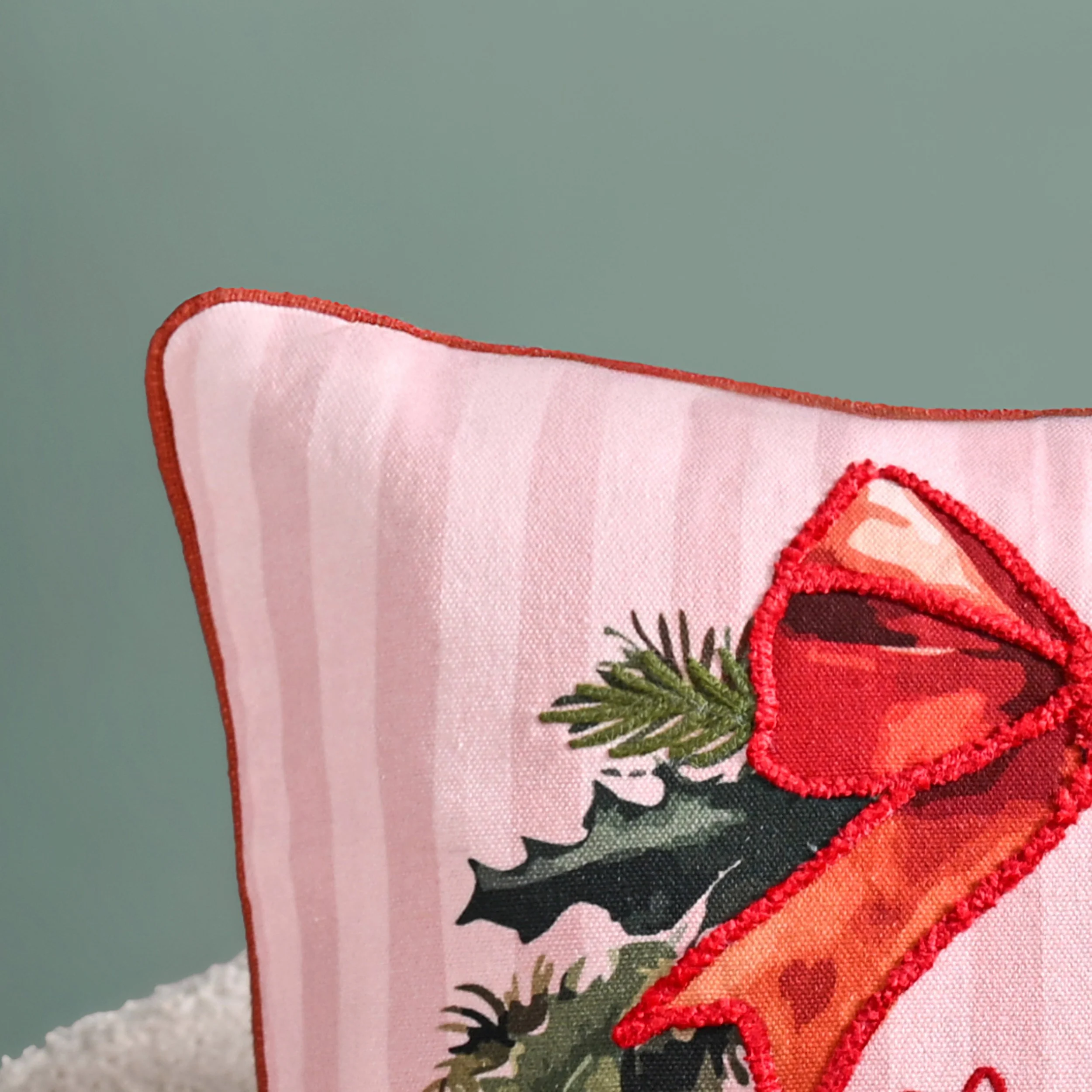 Holiday Wreath Embroidered Christmas Cushion Cover 40x40cm - Image 6